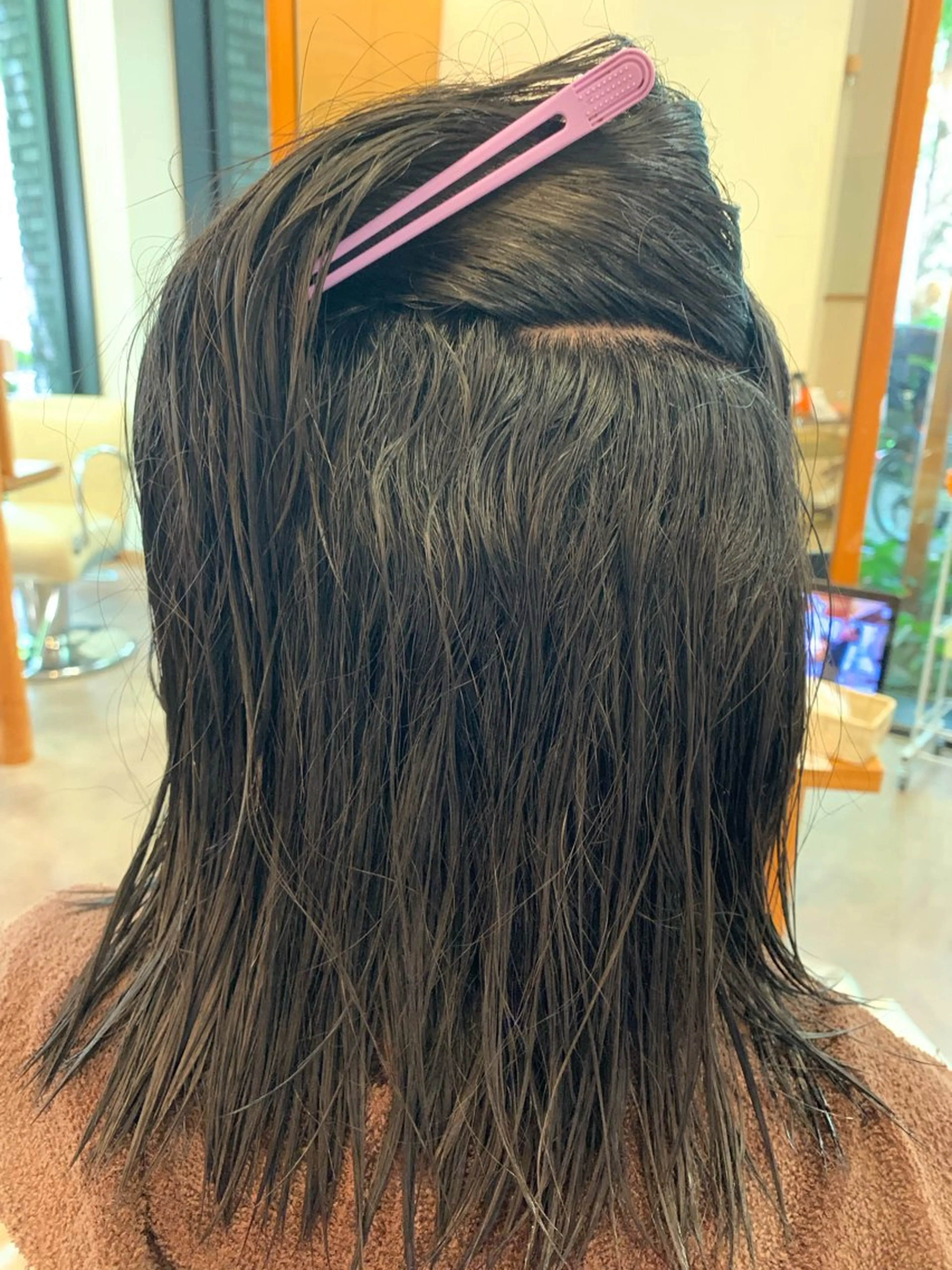 ミディアム ROOF  用賀所属・シミズ チハルのヘアスタイル