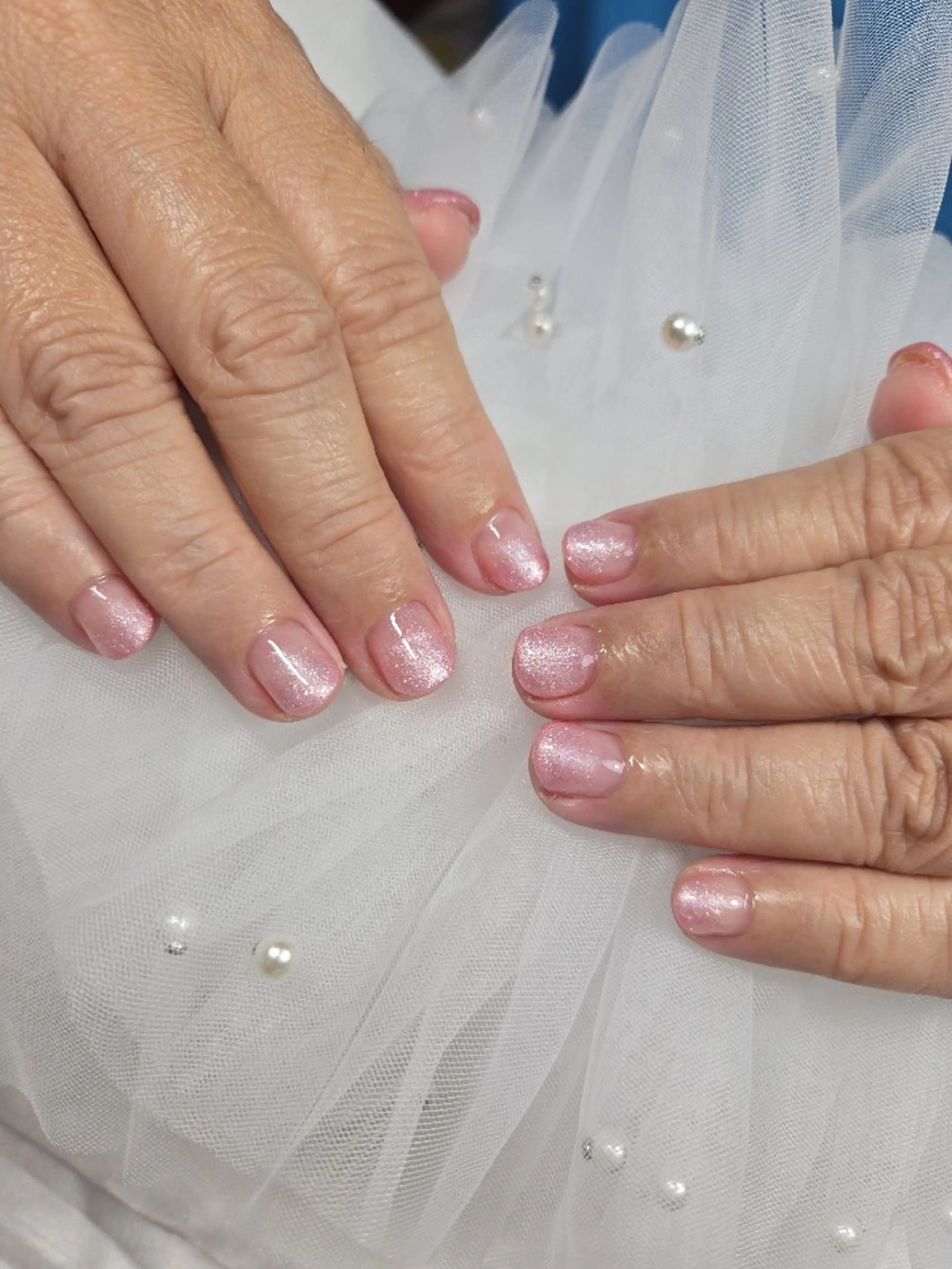 ネイル グラデーション ピンク ハンドネイル ネイルサロンベルティ .ひとみのネイルデザイン