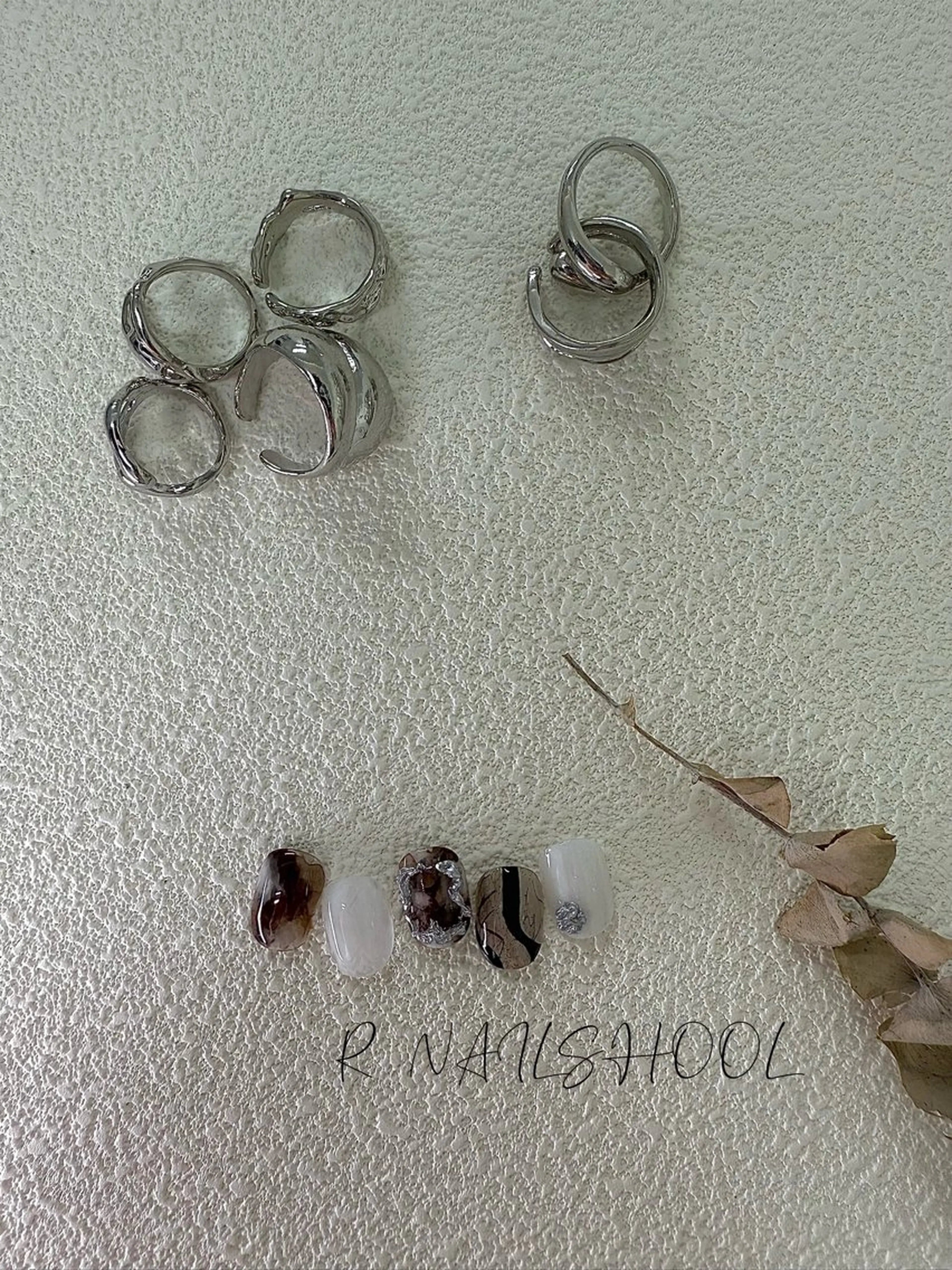 ネイル R nail salon新宿三丁目店所属・R nailのネイルデザイン