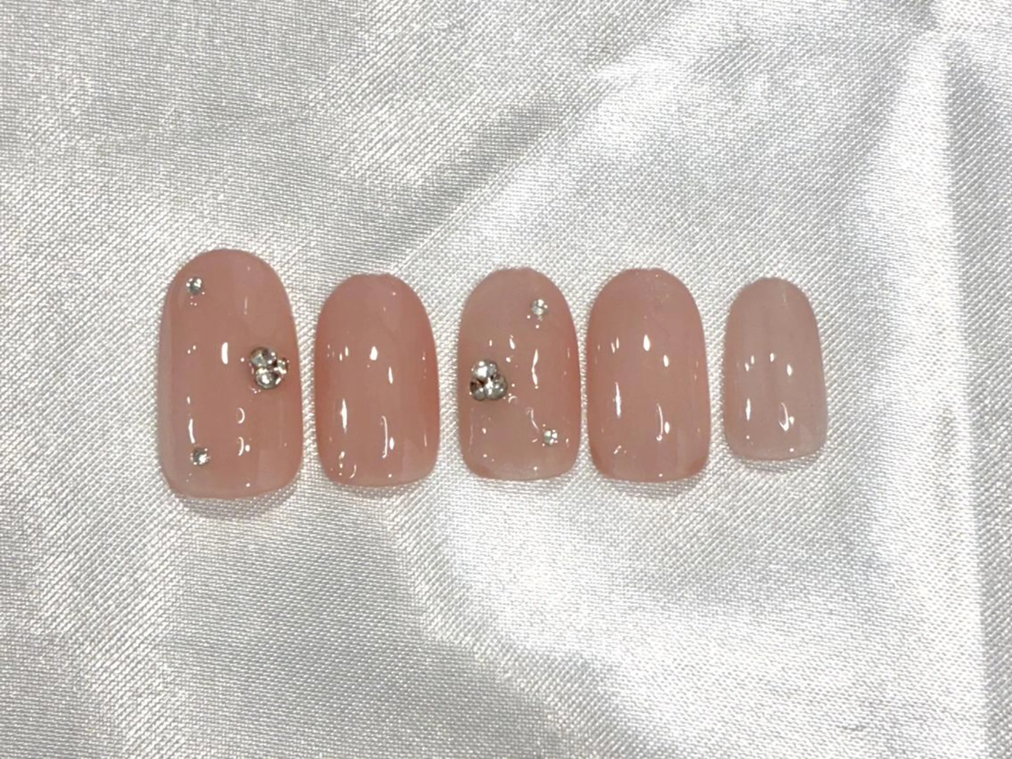 ネイル ハンドネイル １アイ&ネイルサロン リスブラン銀座新富町のネイルデザイン