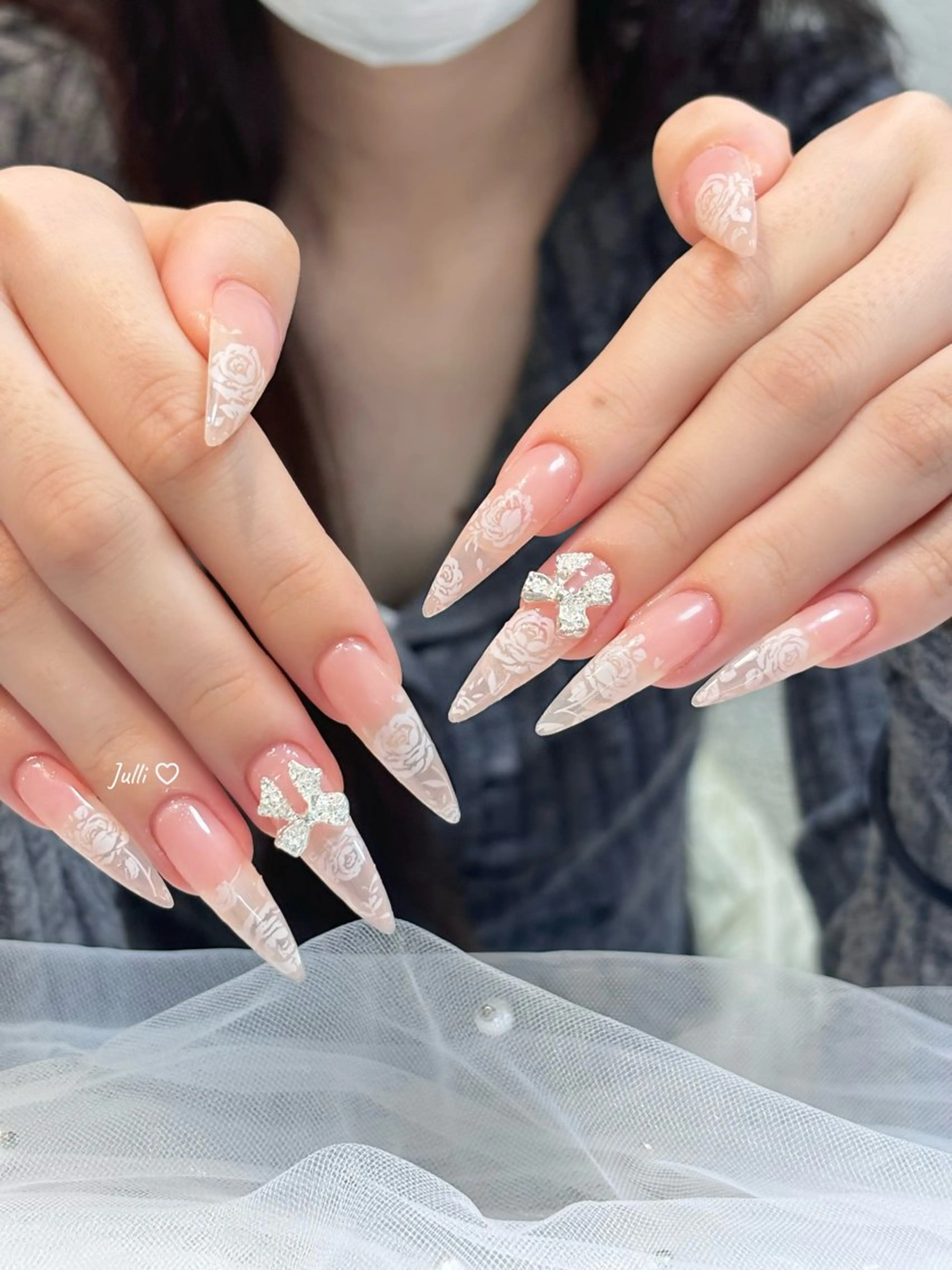 ネイル ボルドー ブラウン チークネイル ドット フットネイル ハンドネイル Julli NailStudioのネイルデザイン