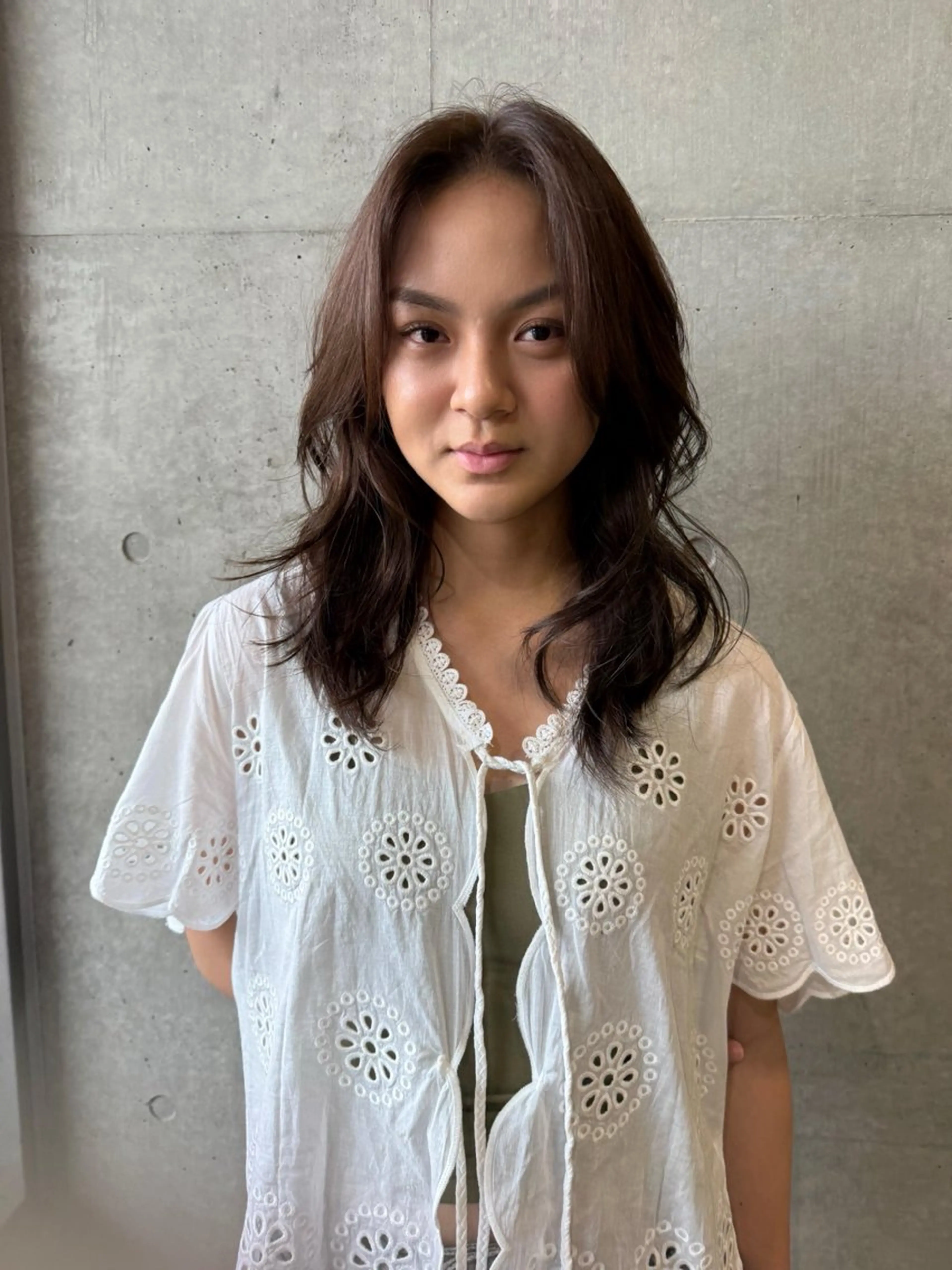ミディアム レイヤーカット カット ヘアカラー レイヤーカット\ウル フ　chinatsuのヘアスタイル
