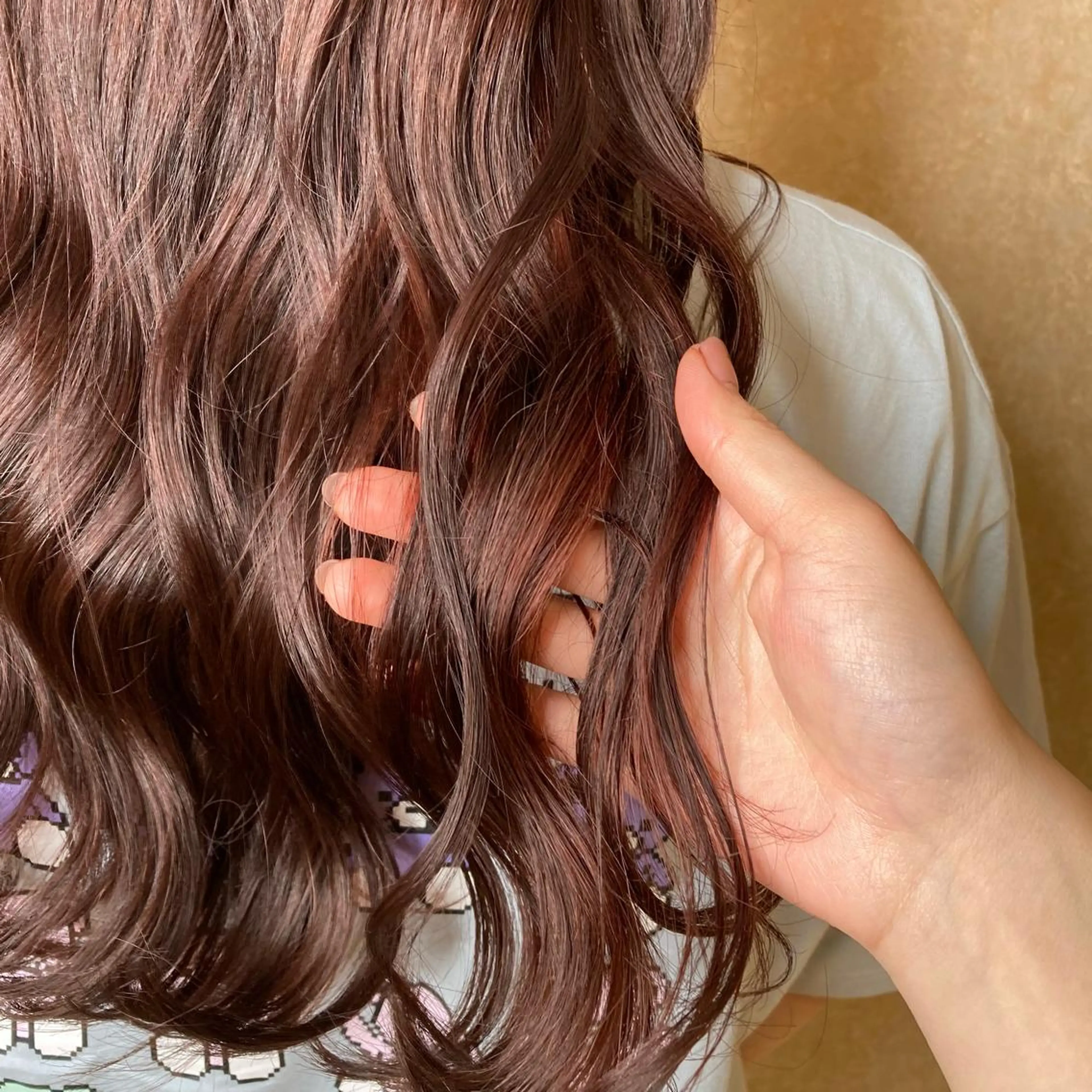 ロング カラー ブラウンカラー ピンクカラー ピンクブラウン 片柳 美友季のヘアスタイル