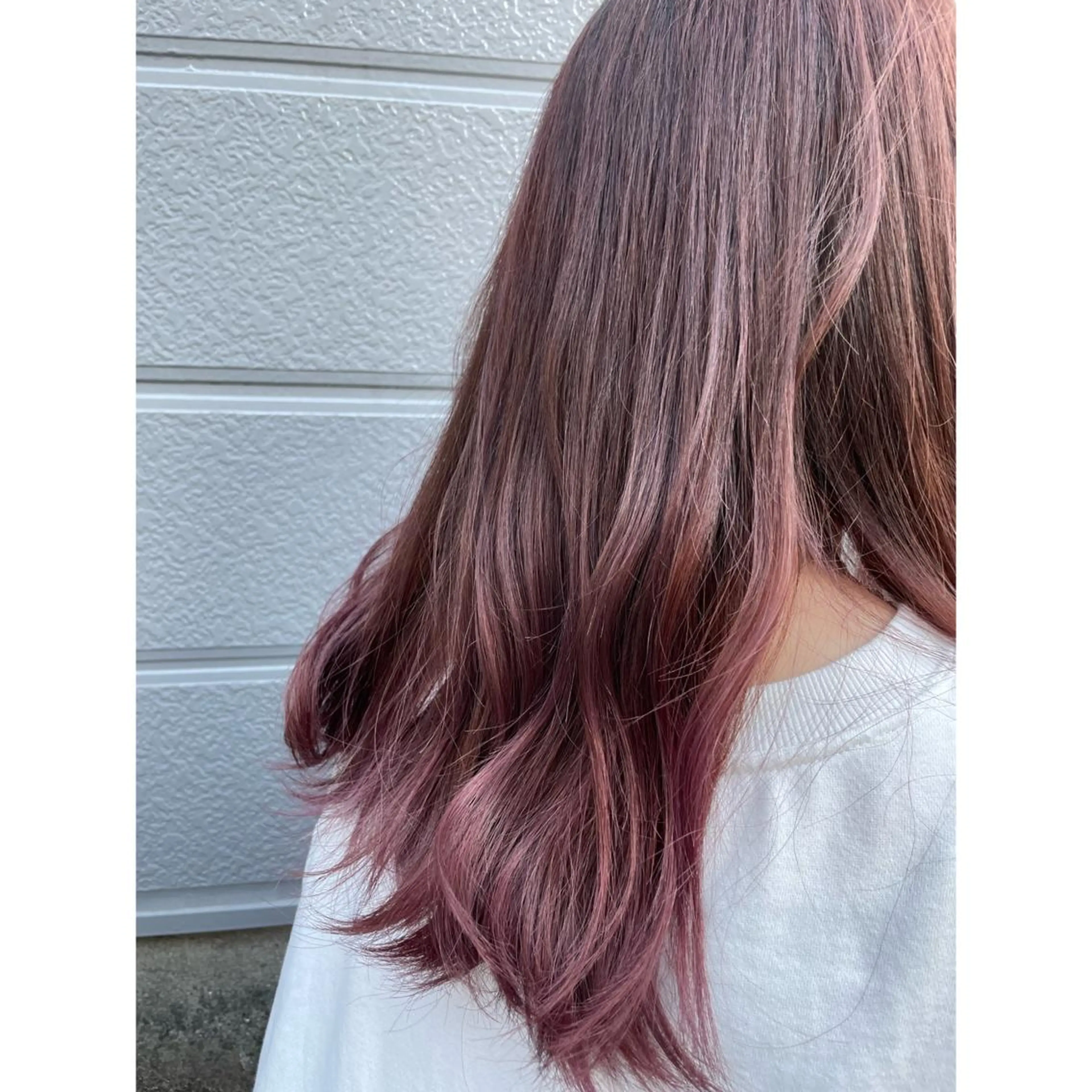 カラー グラデーションカラー ピンクカラー 相原 百華のヘアスタイル
