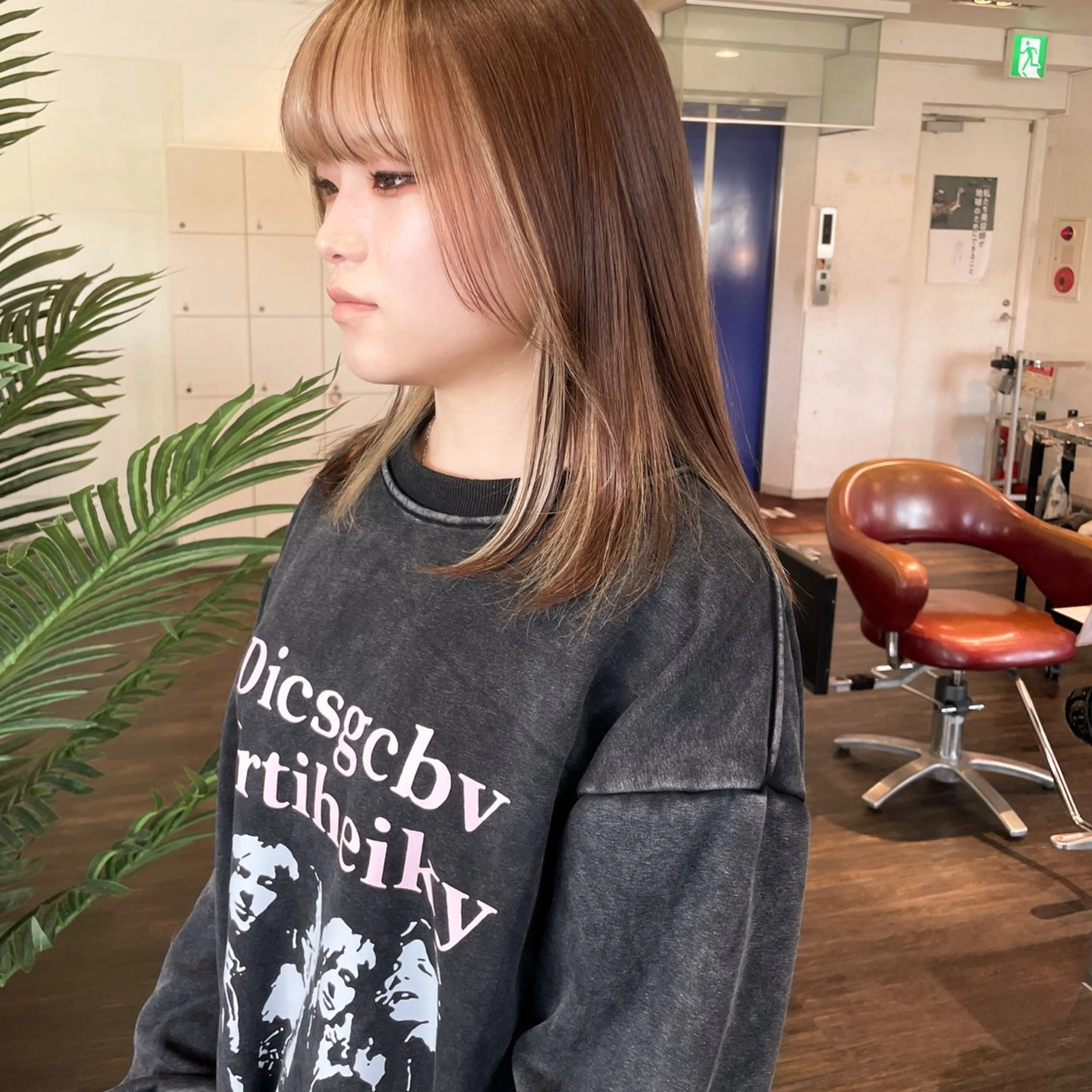 セミロング カラー ベージュカラー インナーカラー 似合わせヘア🤍 面田法子のヘアスタイル