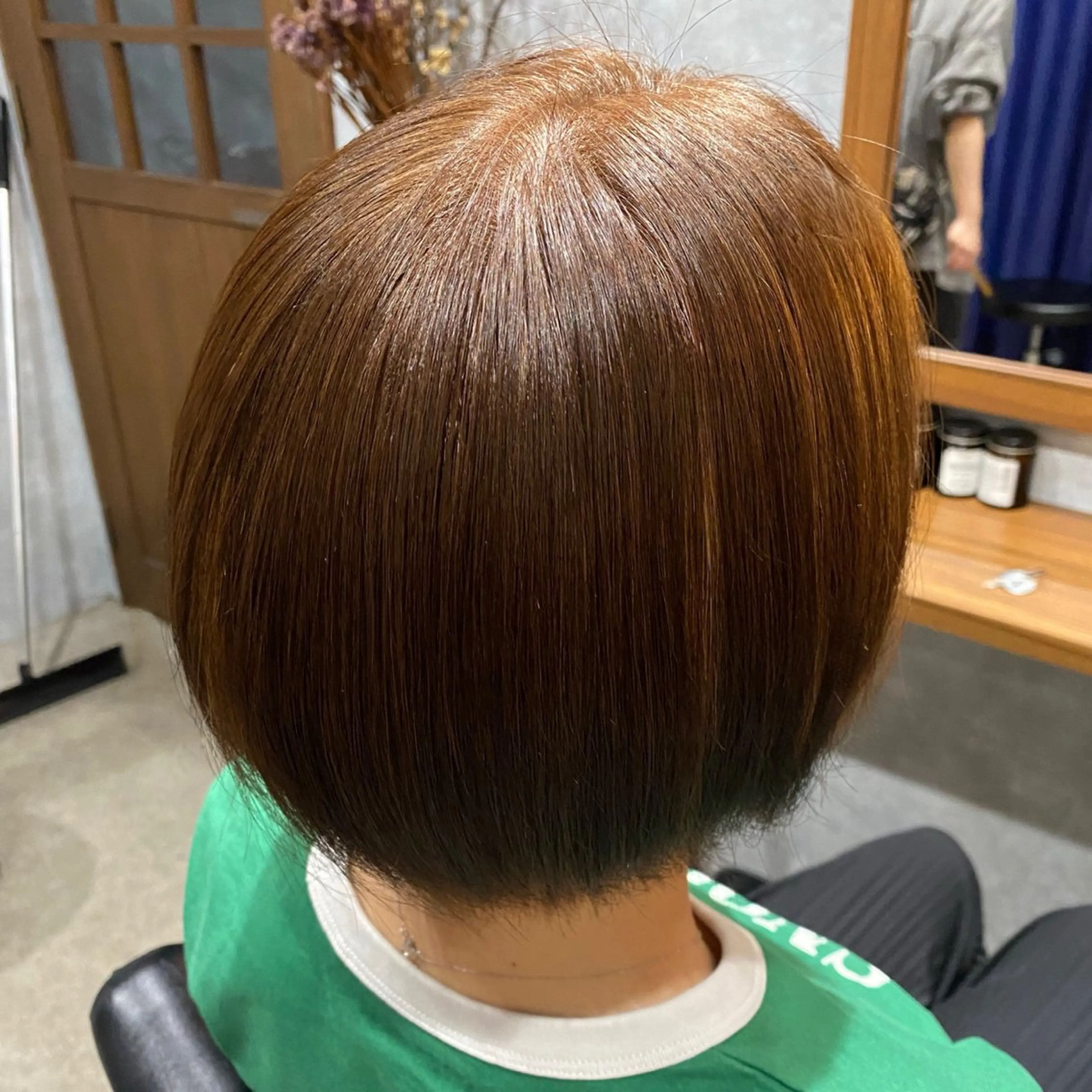 カラー アッシュ ベージュカラー インナーカラー 今枝 莉菜のヘアスタイル