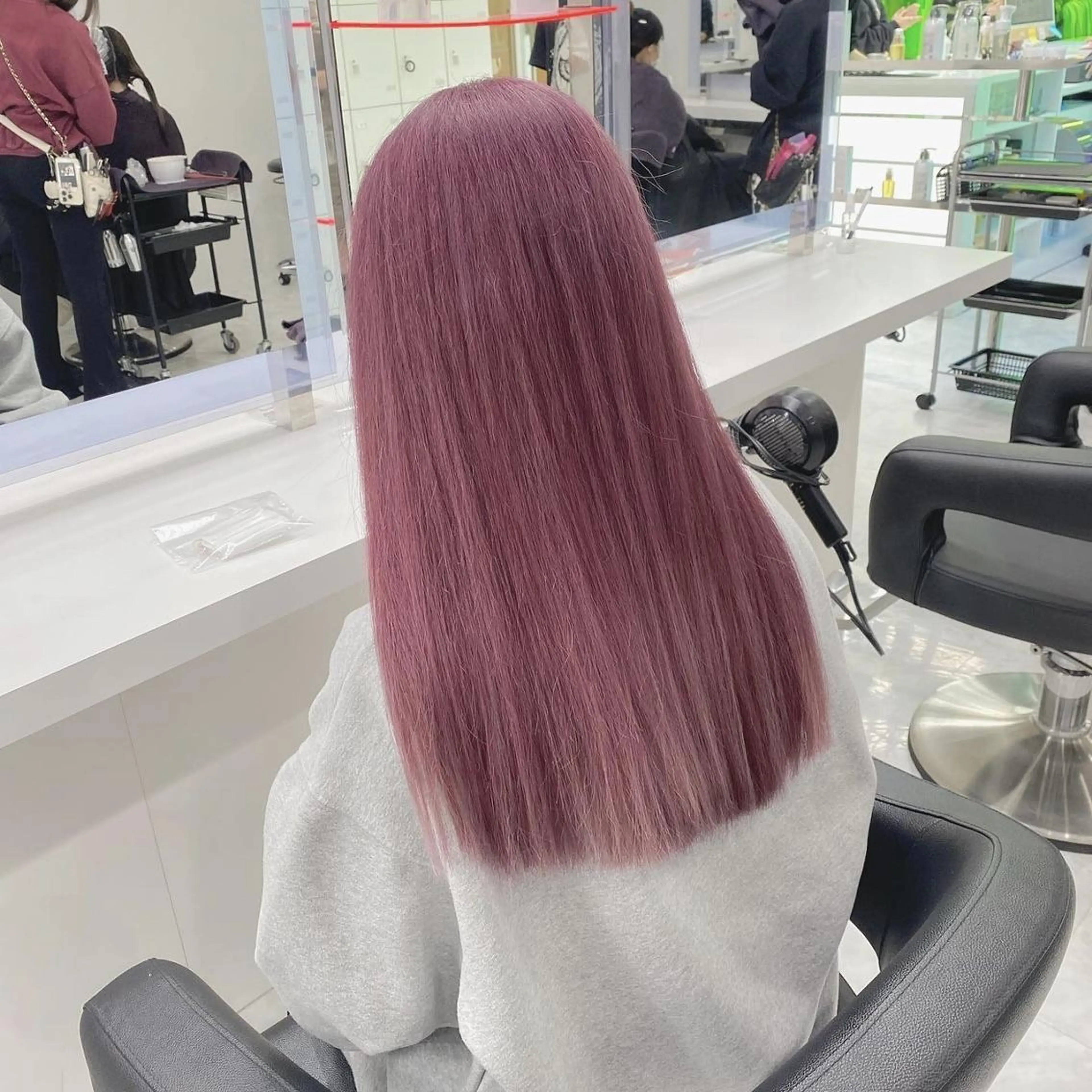 ミディアム カラー ヘアカラー ハイトーンブロンド 横浜💞ミオのヘアスタイル