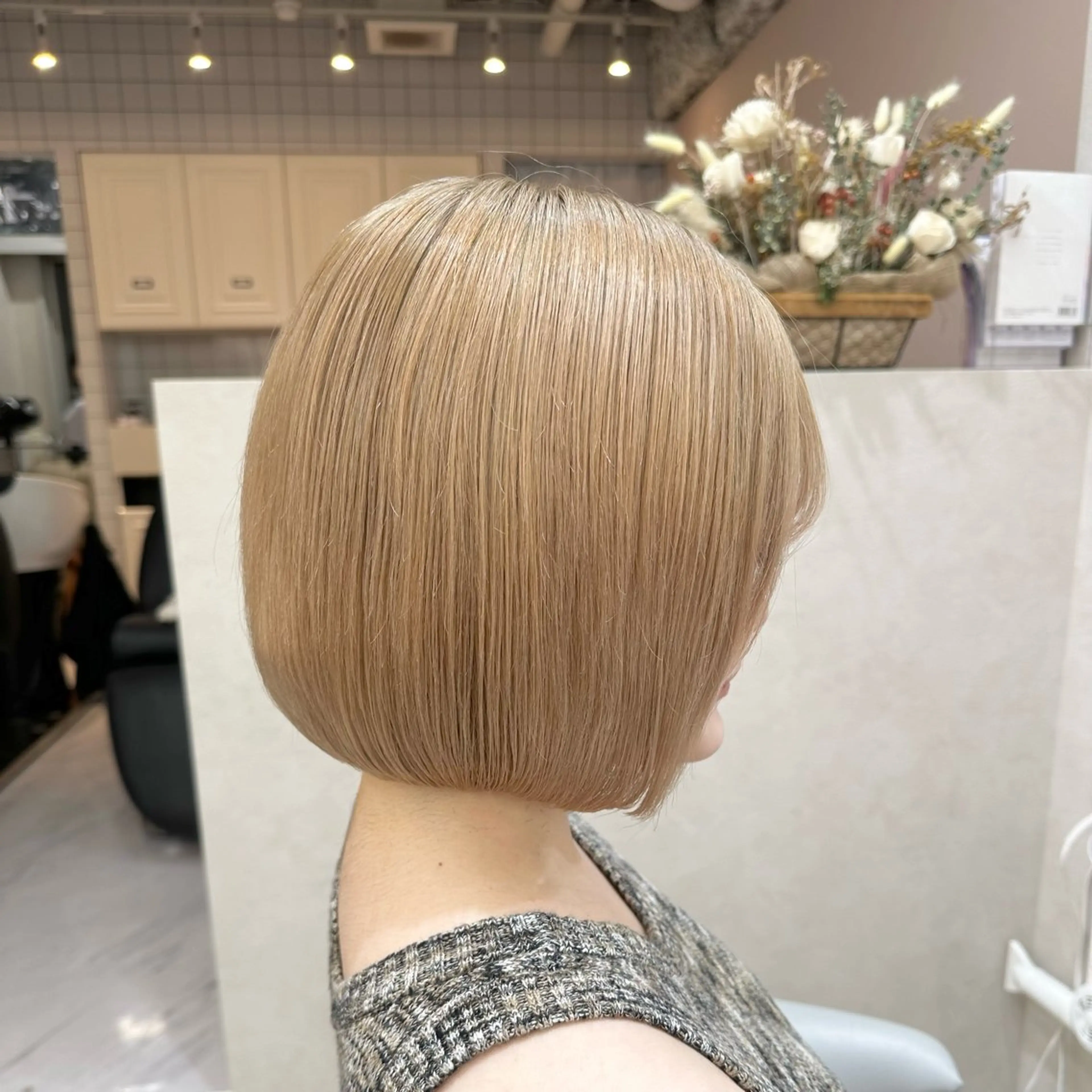 ショート シールエクステ エクステ 顔周りカット 髪質改善 韓国風ヘア カット ヘアカラー トリートメント 新宿/韓国レイヤー/ 髪質改善/佐藤航のヘアスタイル