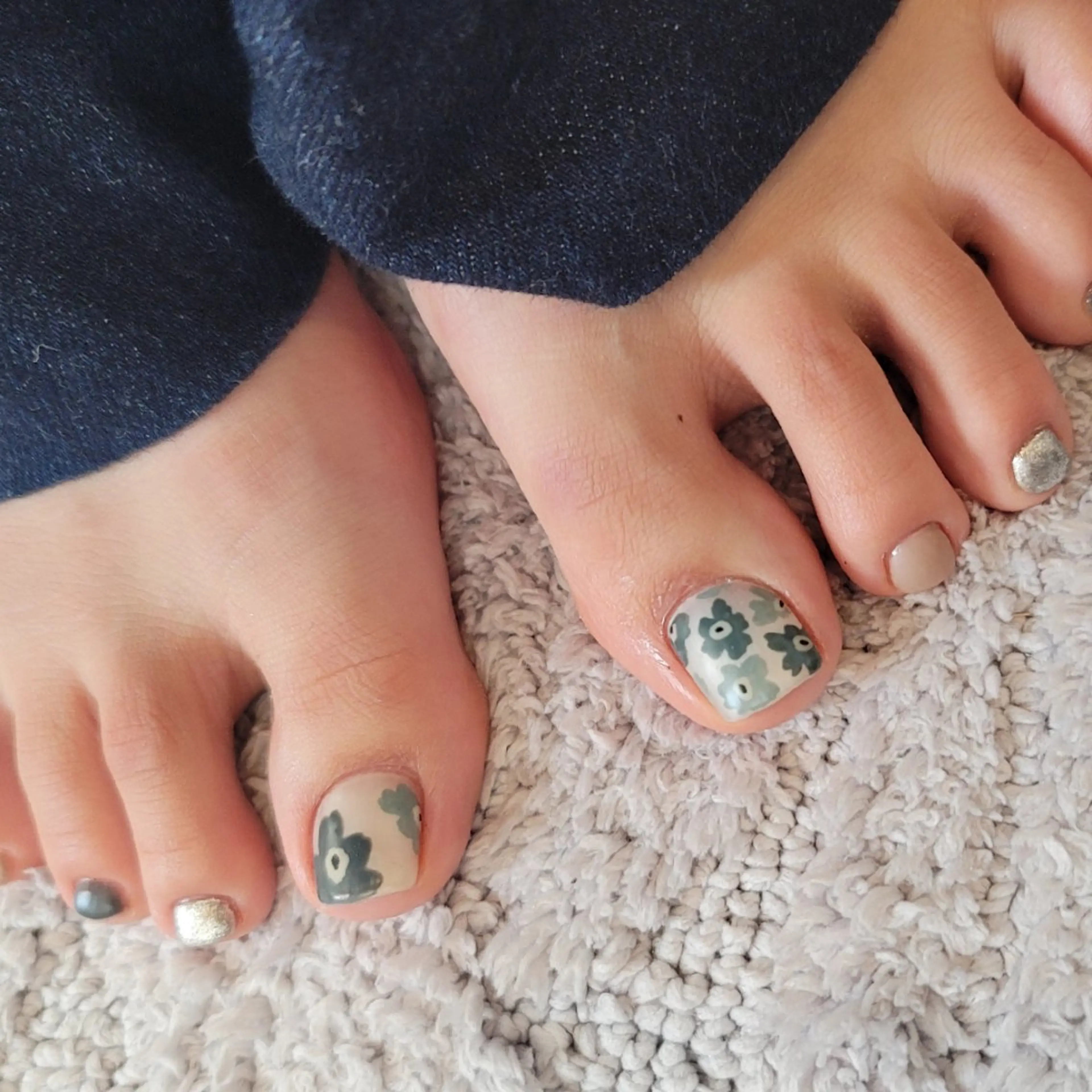 ネイル アートネイル シンプルネイル フットネイル 🌲🌳🚪iiit o🌲🌳🌲のネイルデザイン