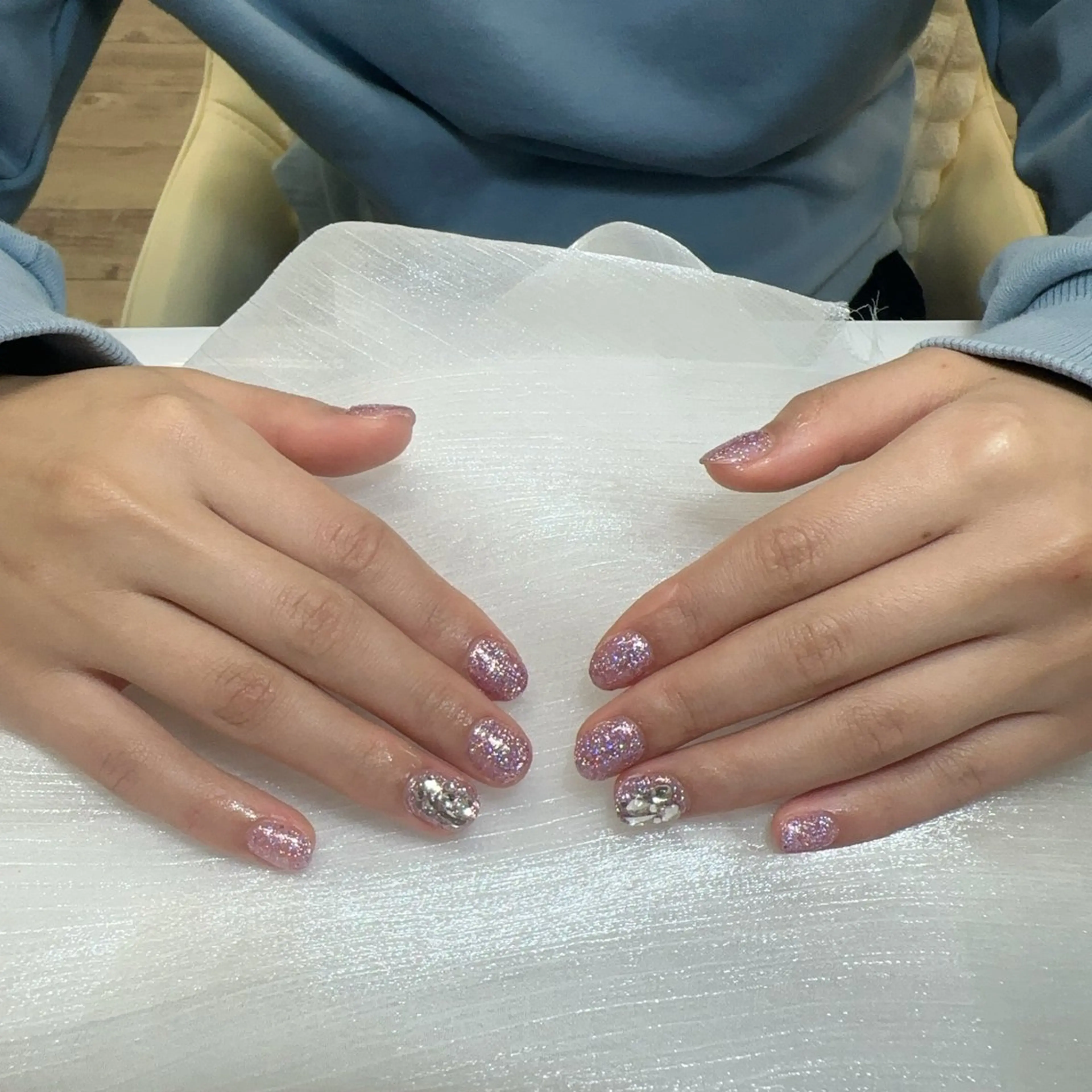 ワンカラ+2本ストーン埋めつくしの写真