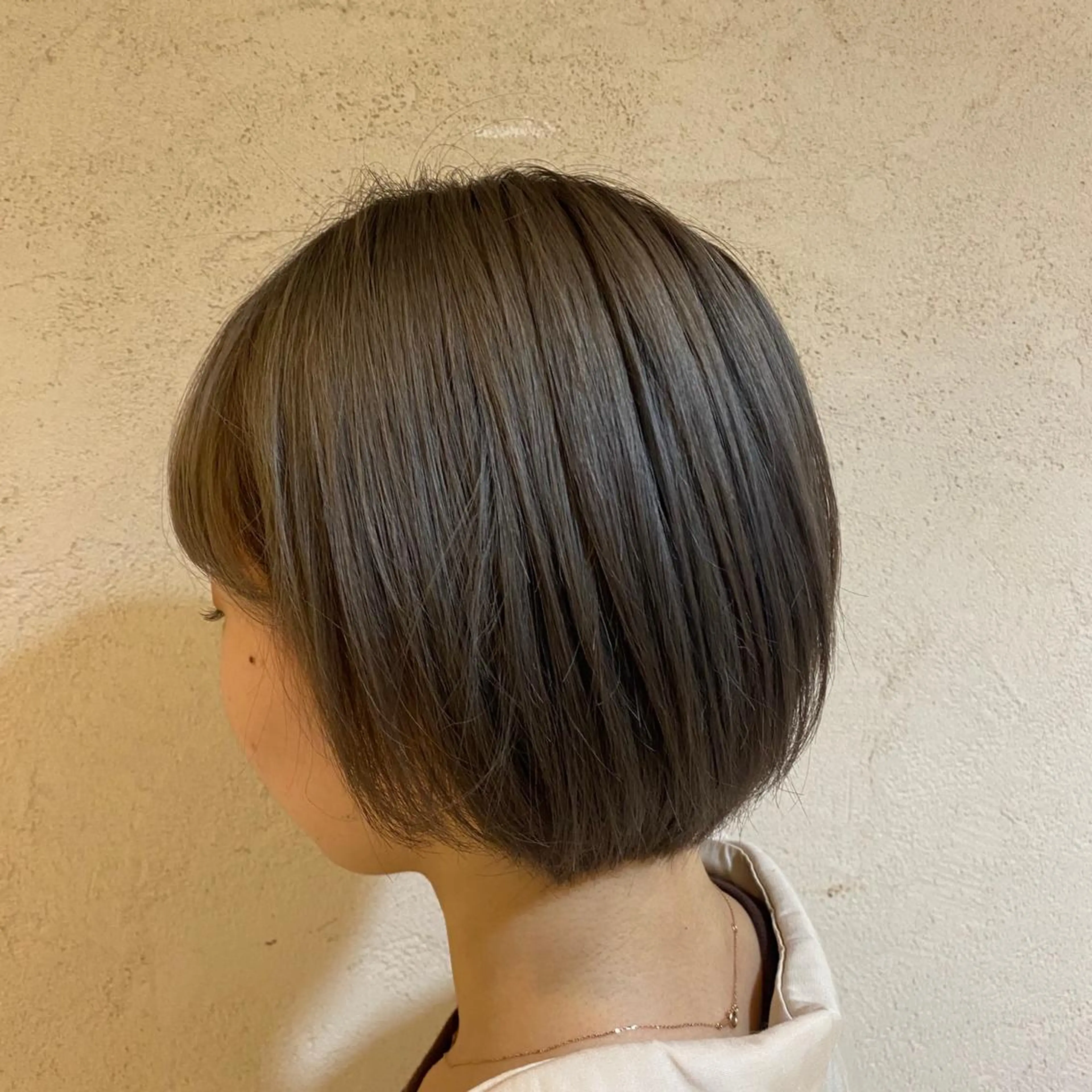 カラー ブリーチ 竹添 有梨沙のヘアスタイル