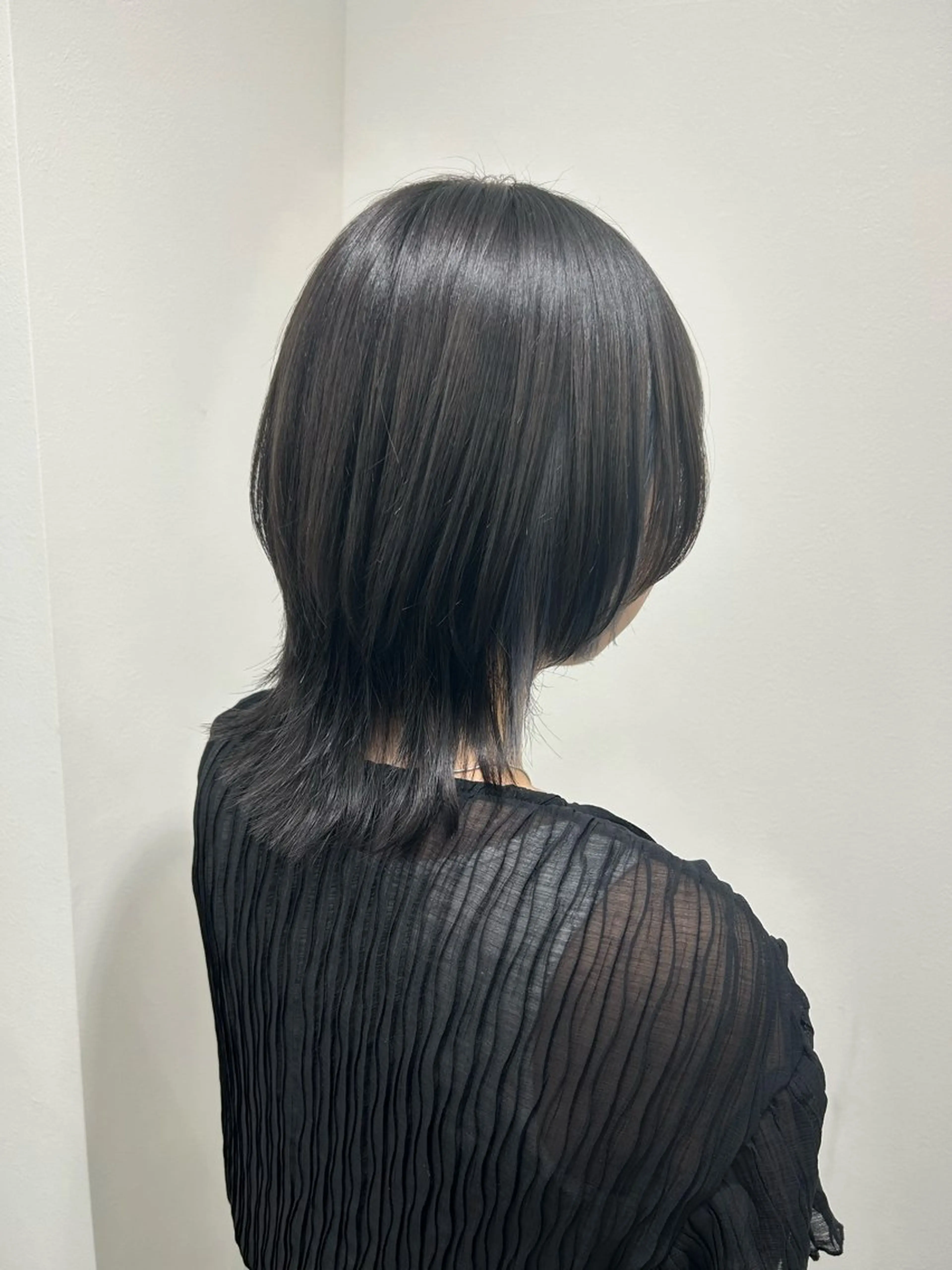 ミディアム カラー カット ヘアカラー トリートメント レイヤーカット韓国 暖色⭐︎KANAKOのヘアスタイル