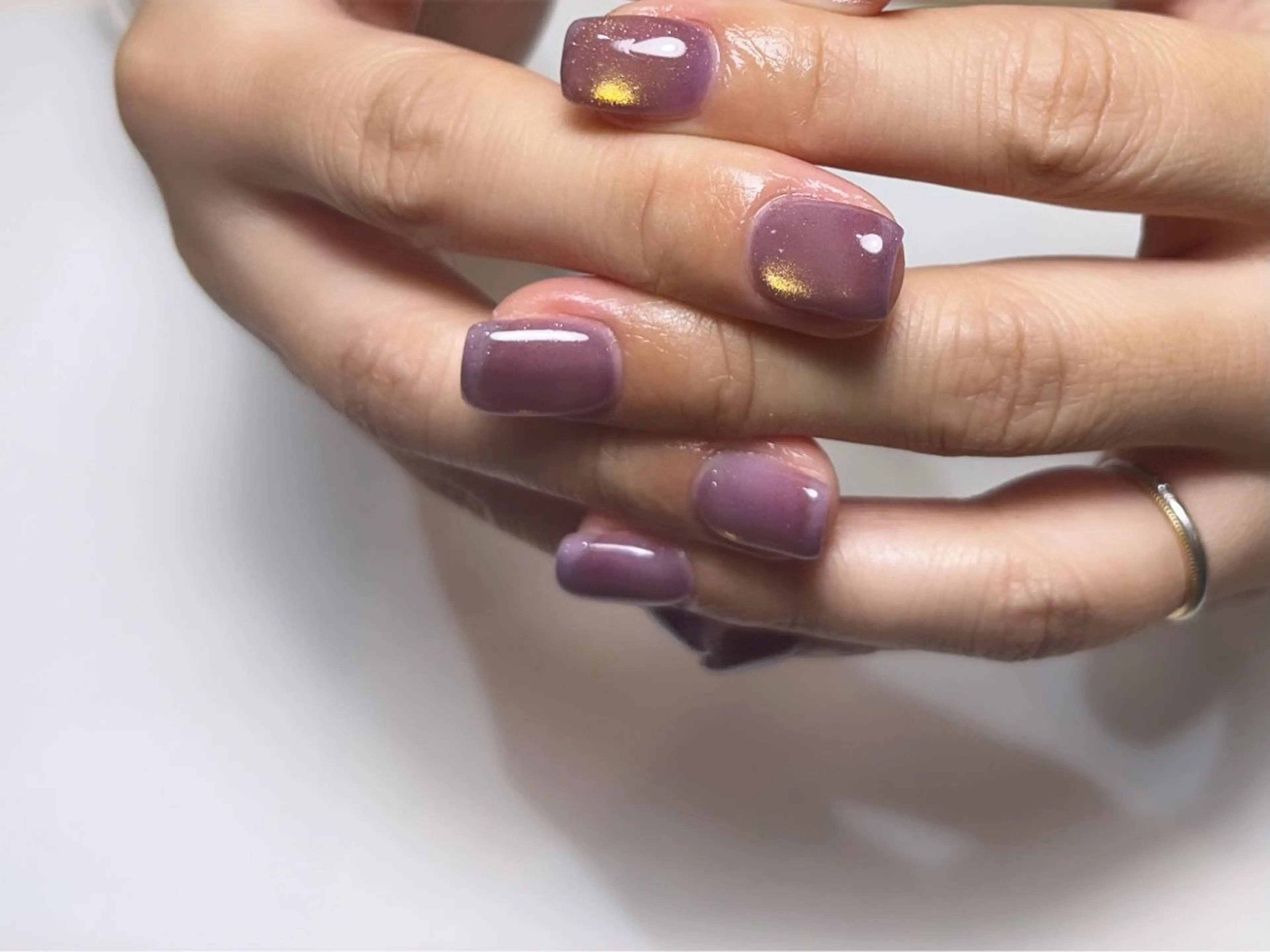 ネイル 氷ネイル・うるうるネイル キラキラネイル マグネットネイル マグネットワンカラー オフィスネイル ハンドネイル MARU　NAIL yukaのネイルデザイン