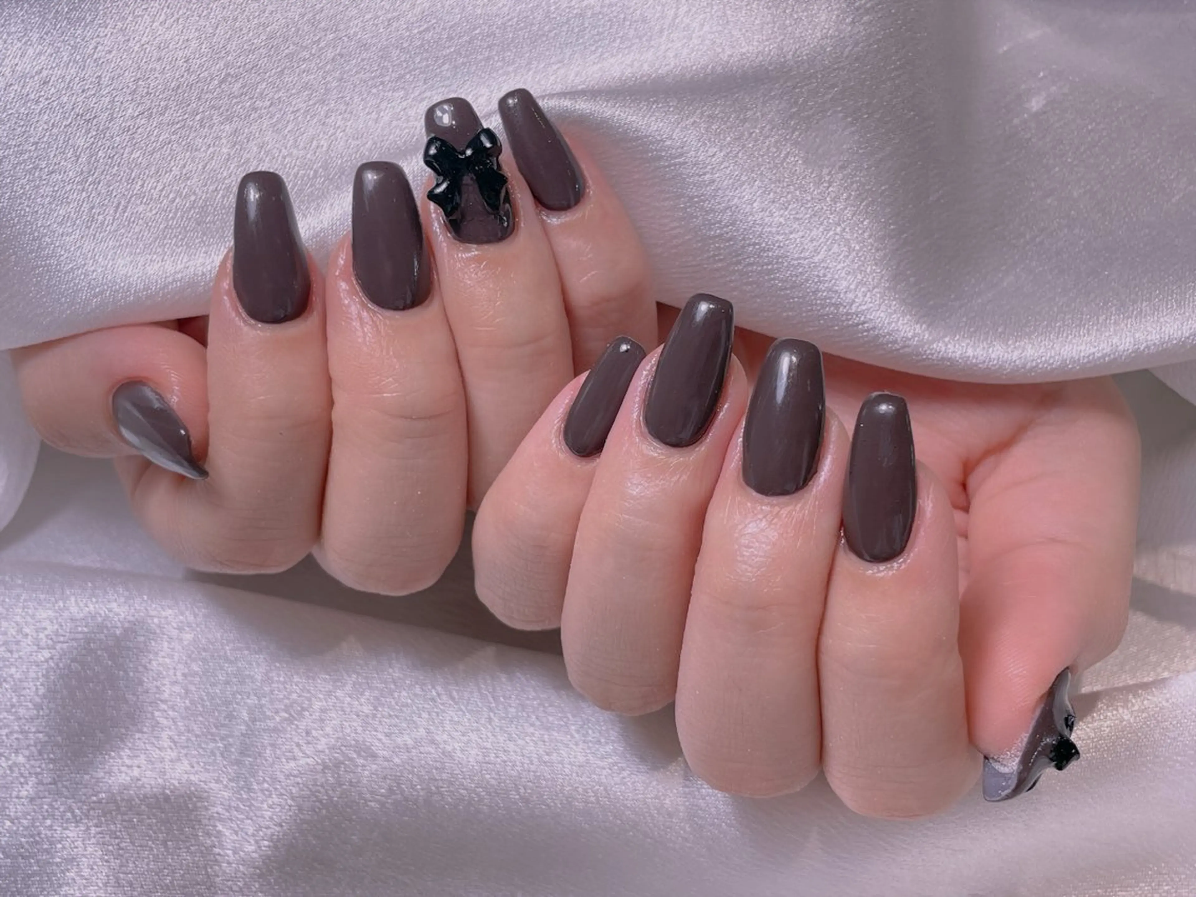 ネイル ブルー チークネイル フレンチネイル ジェルネイル ハート ハンドネイル 美爪パラジェル導入店 Sunnilyのネイルデザイン