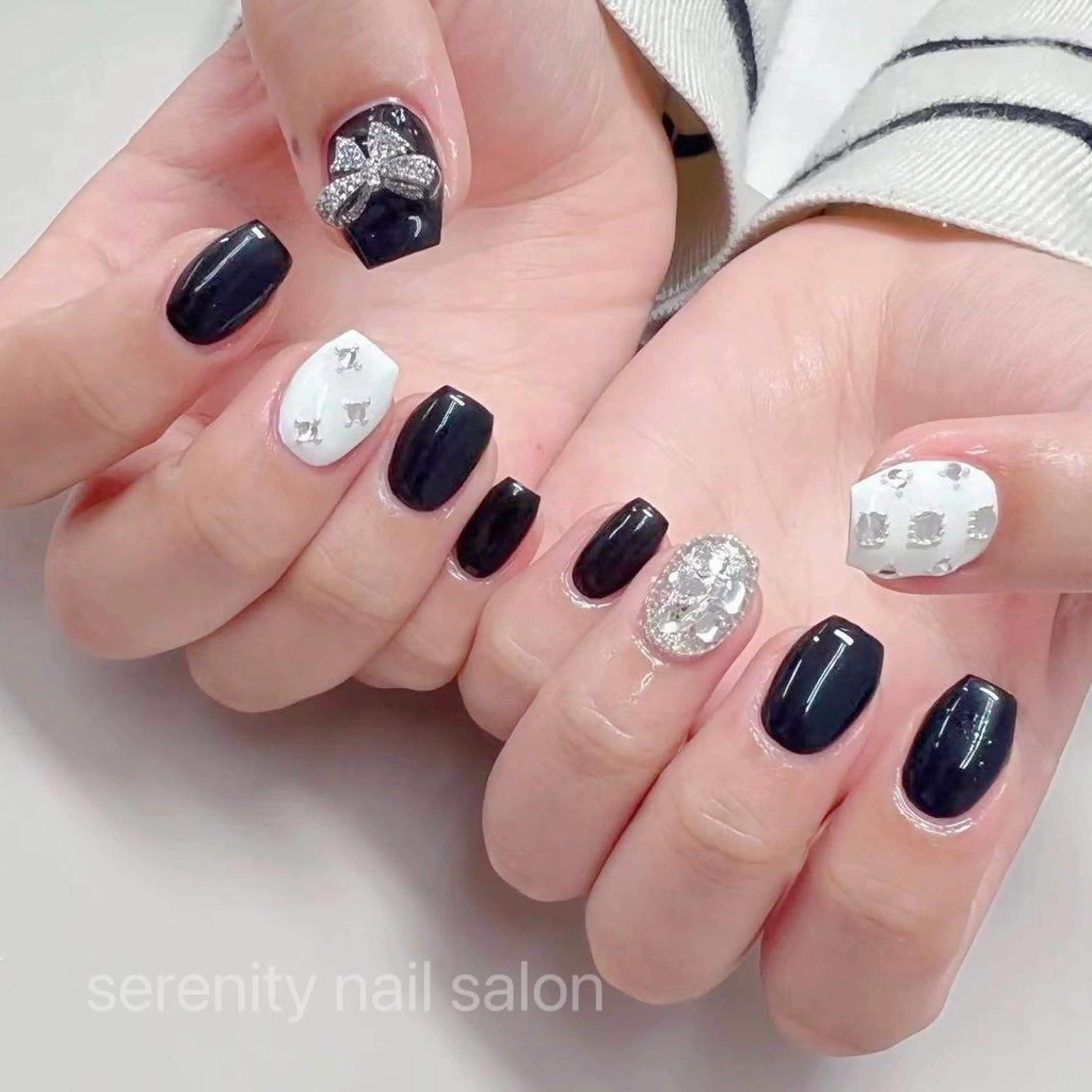 ネイル ハンドネイル ハンドケア ✨Serenity ワンホンネイルのネイルデザイン
