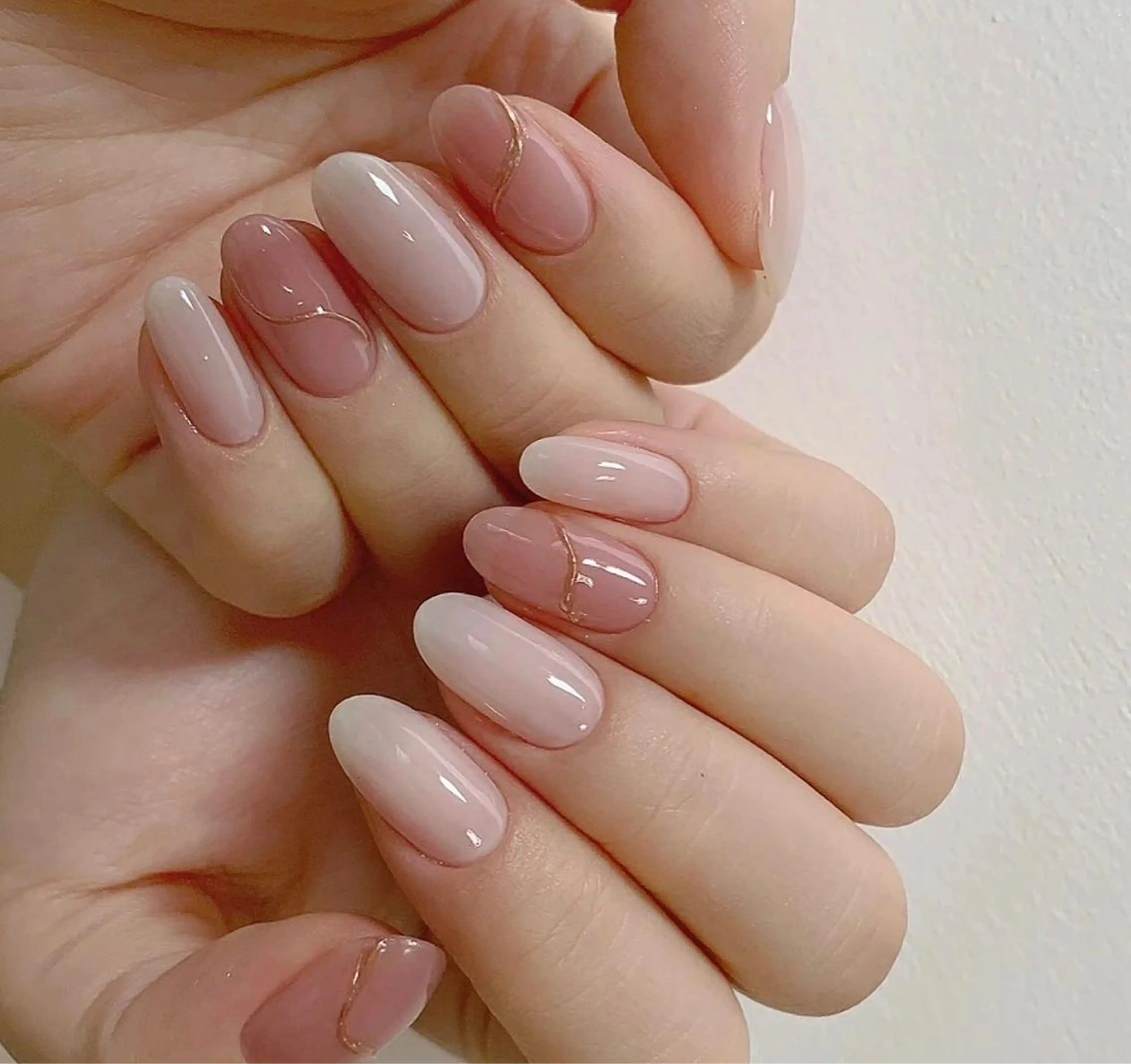 ネイル フットネイル 💅E•U•B NAIL🌹所属・横浜市中区曙町 ネイルE·U·Bのネイルデザイン