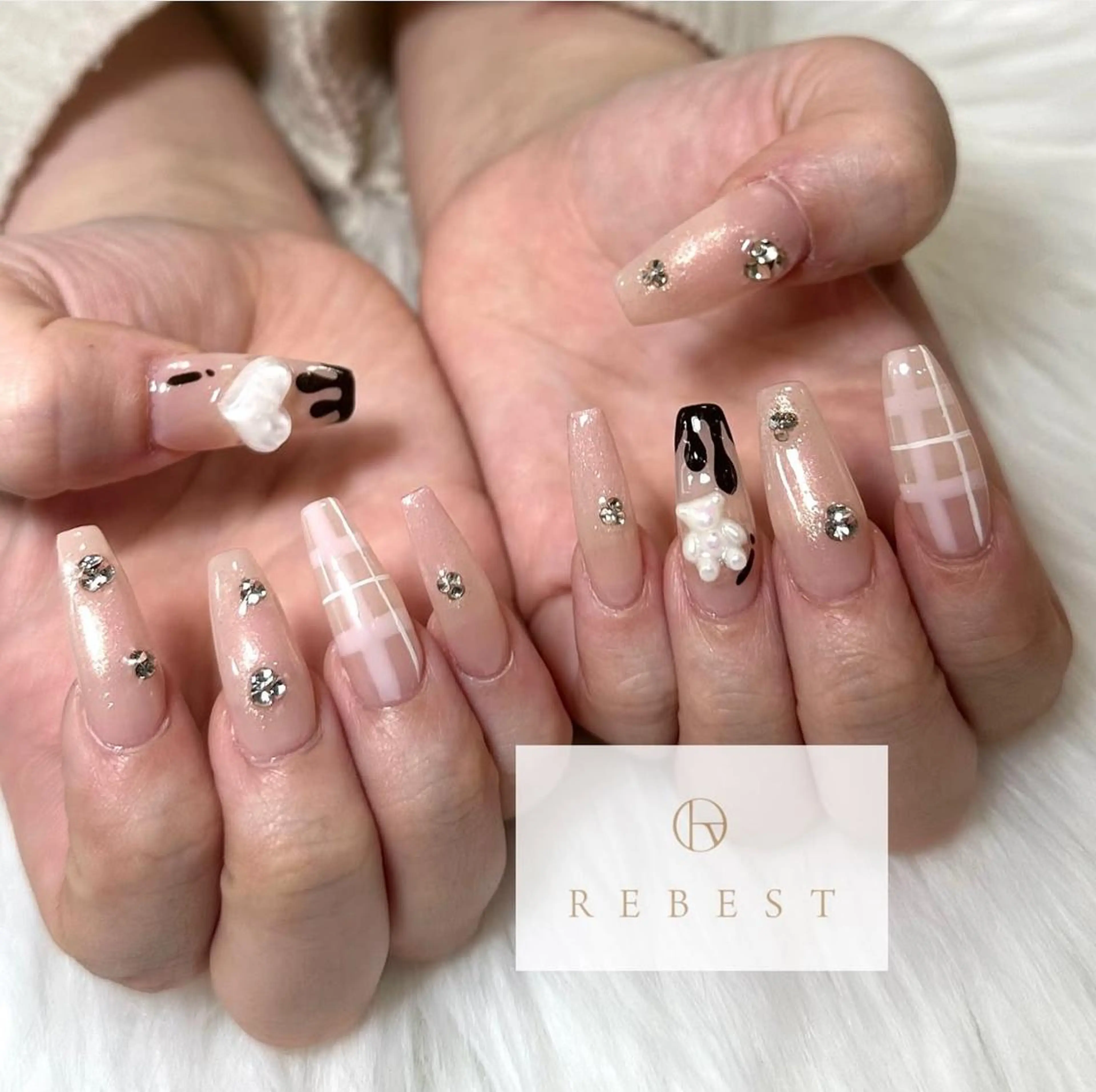 ネイル 💅🏻REBEST 京橋　Nailのネイルデザイン