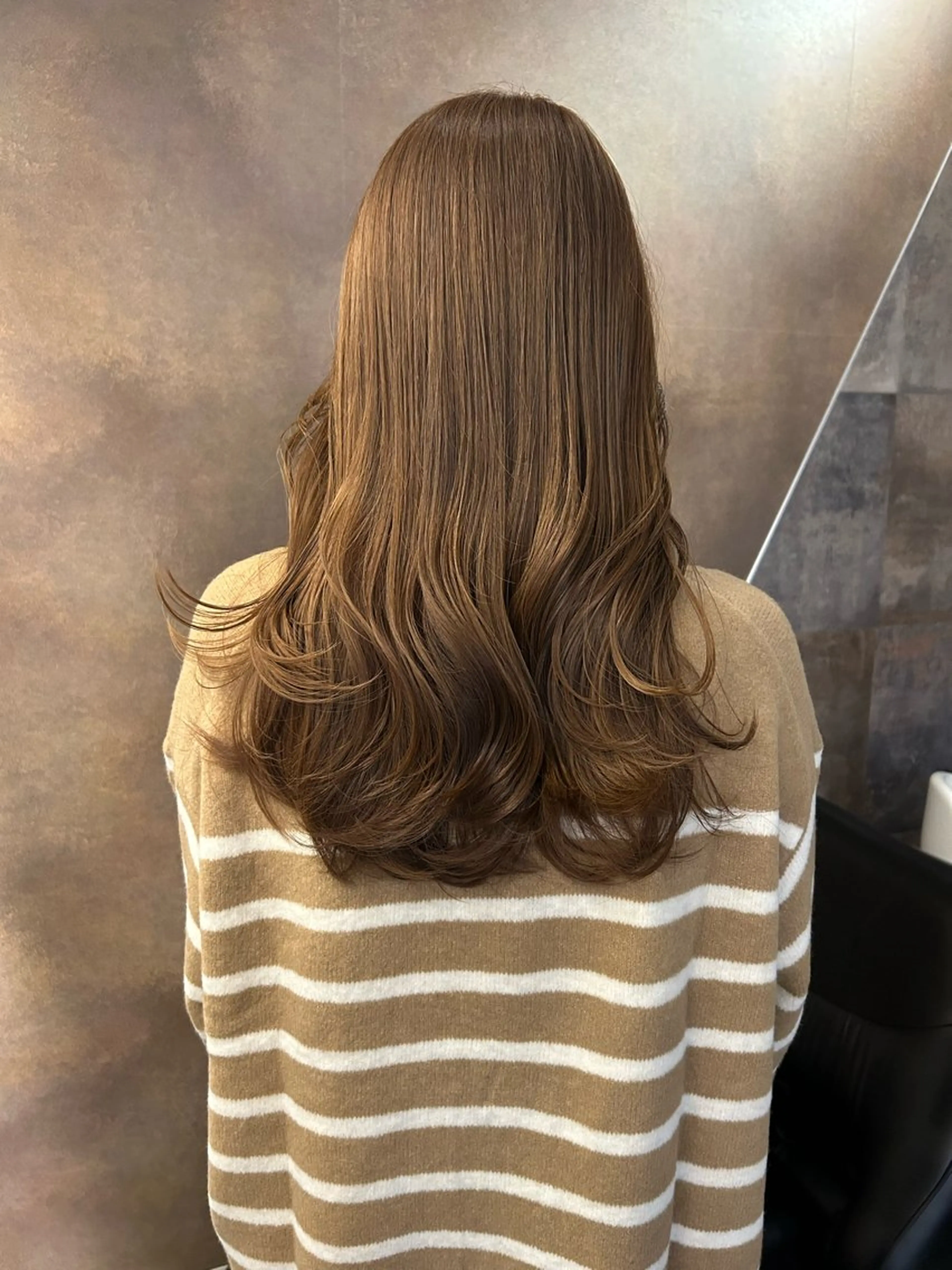 ロング カラー ベージュカラー 透明感カラー くびれヘア カット ヘアカラー GO TODAY SHAiRE SALON所属・SAKINO． ベージュカラーのヘアスタイル