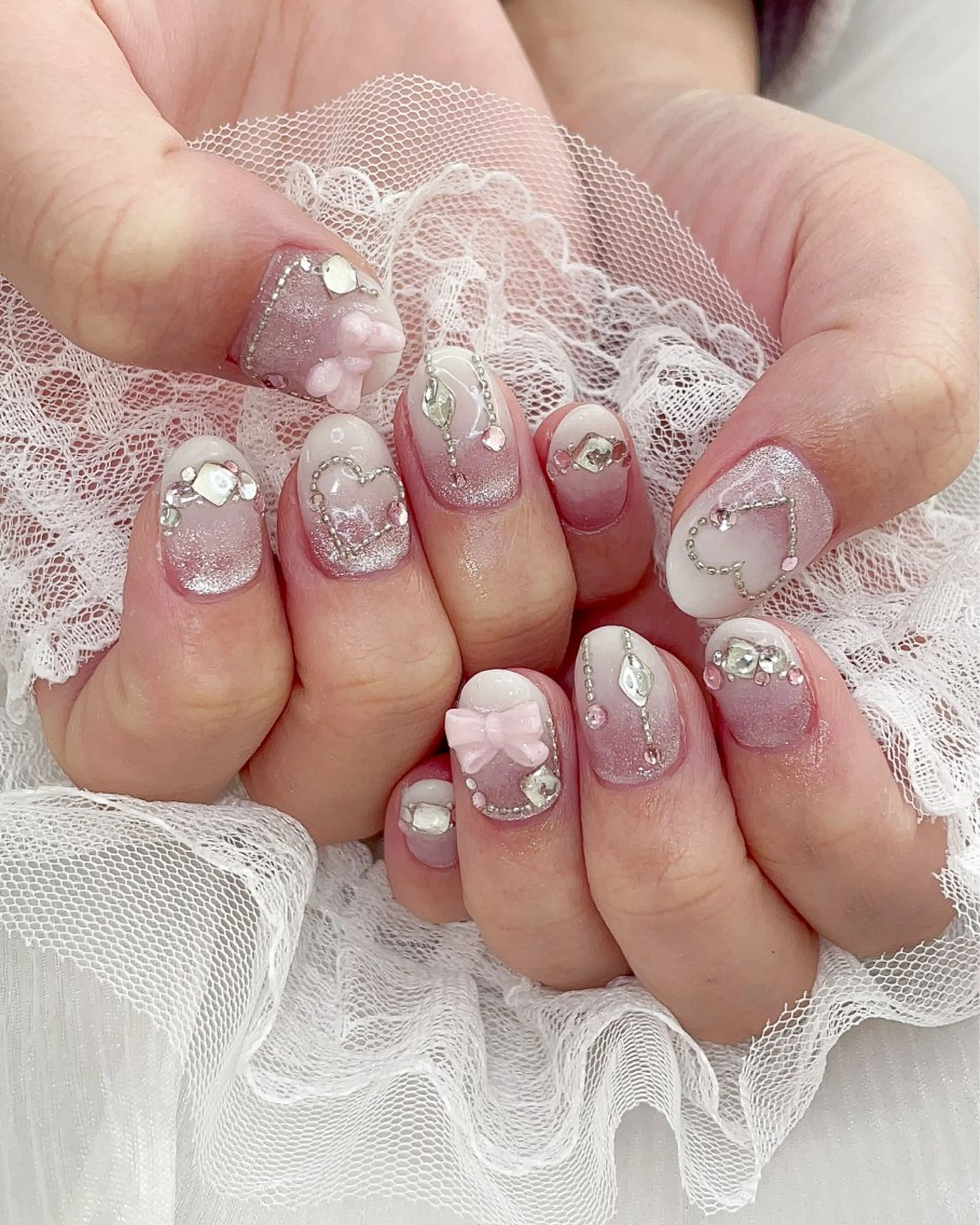 ネイル リボン ハンドネイル 五十嵐 美智のネイルデザイン