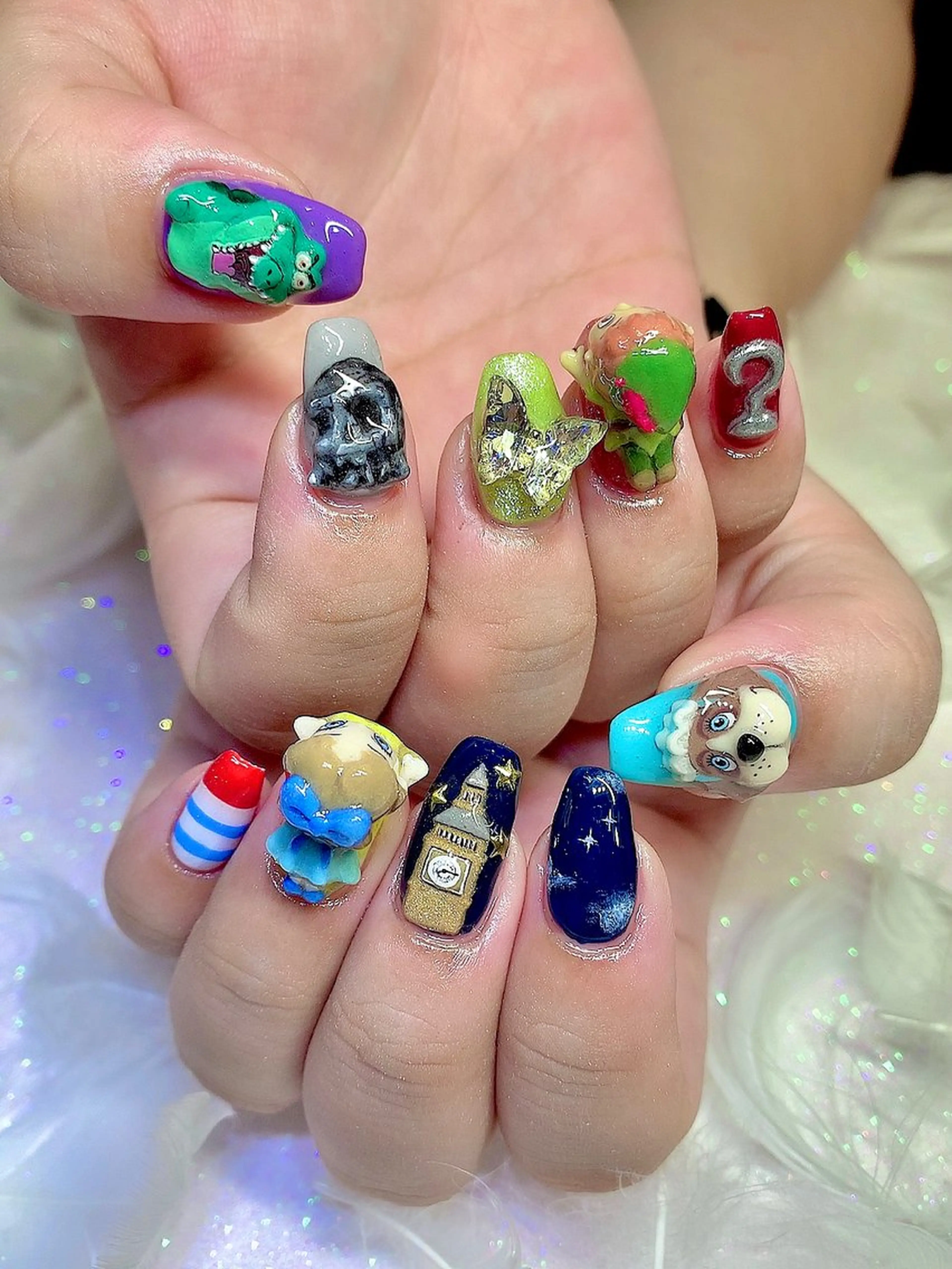 ネイル アートネイル キラキラネイル 持ち込み ぷっくりネイル シェアサロンLei.g(レイジー)所属・3Dアートネイル💗 都築レナのネイルデザイン