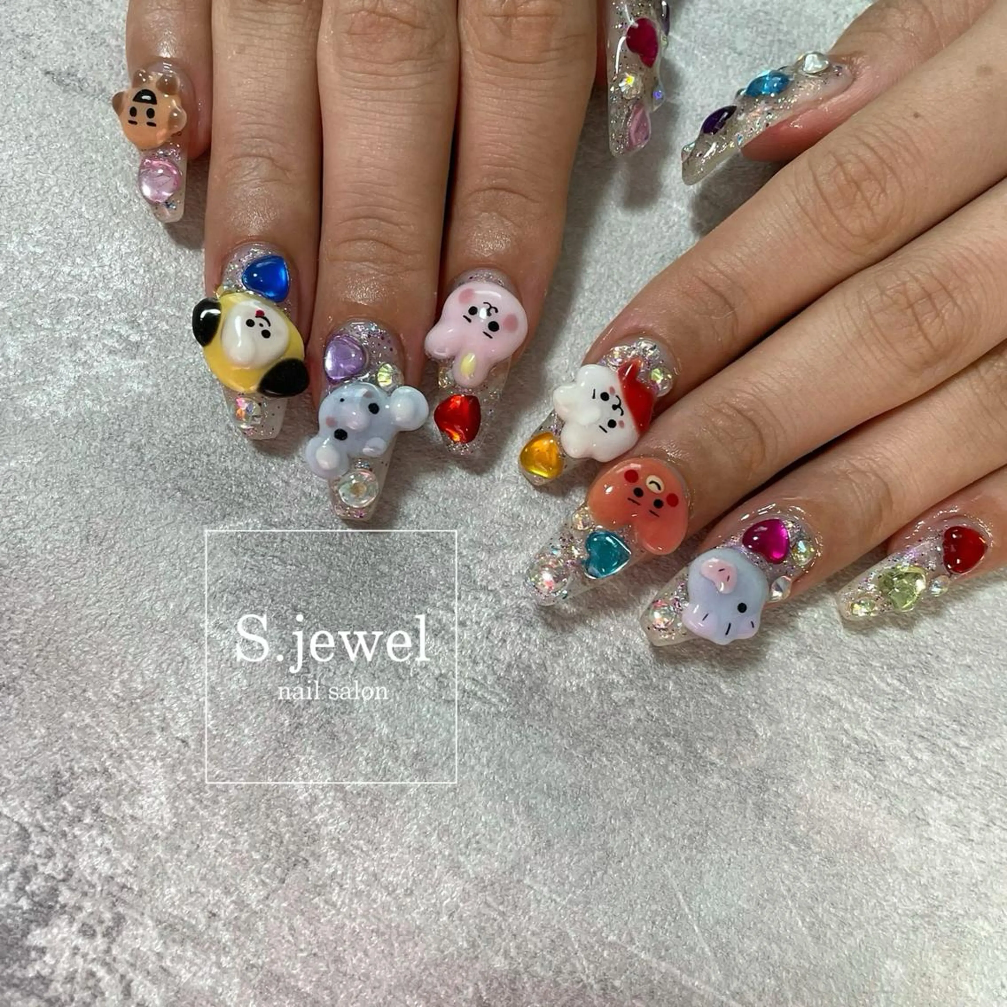 ネイル S♡JEWEL所属・S. JEWELのネイルデザイン