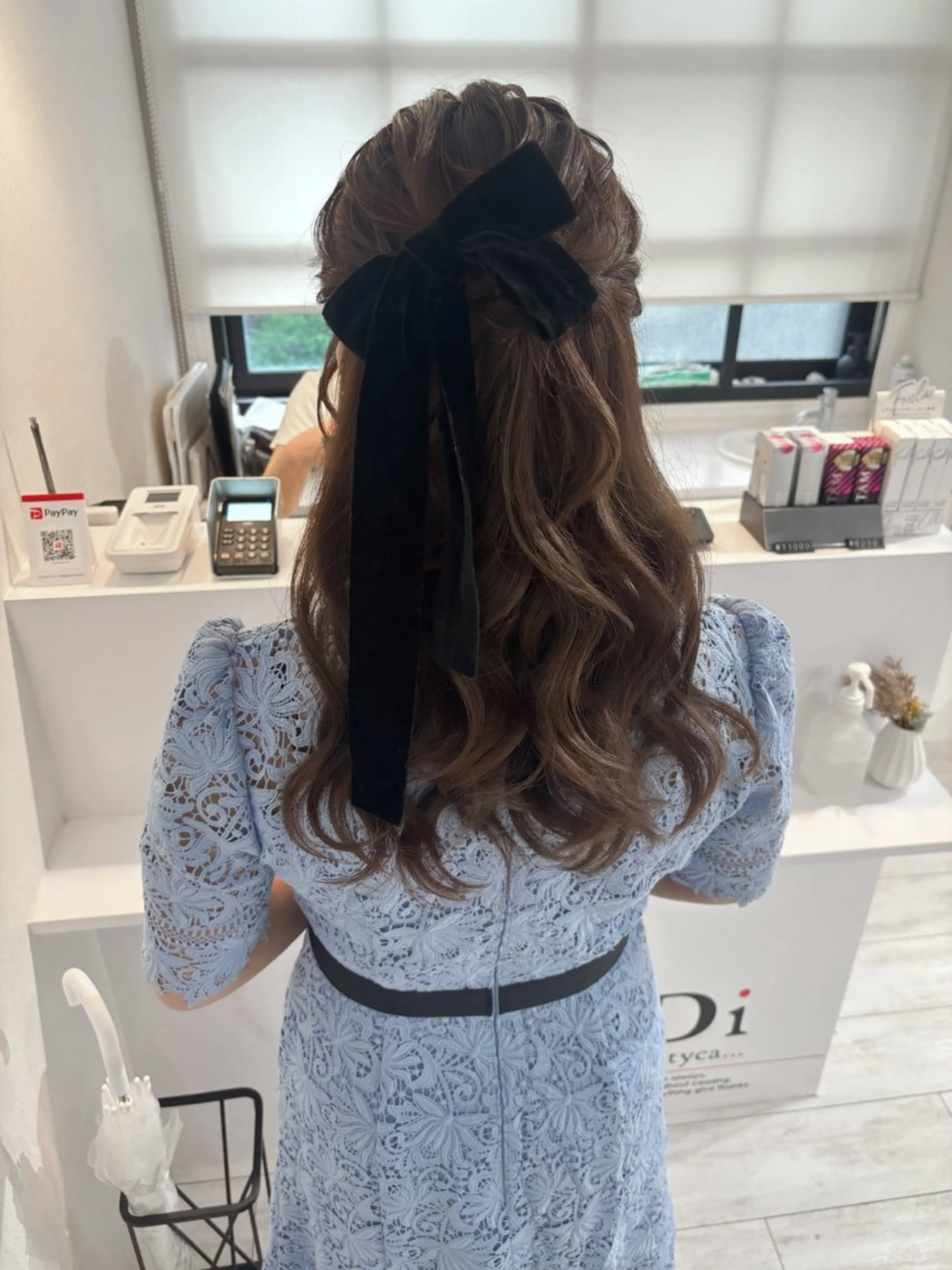 ロング ヘアアレンジ ハーフアップ ヘアセット ubu share salon所属・朝倉 梨湖のマツエク・マツパデザイン