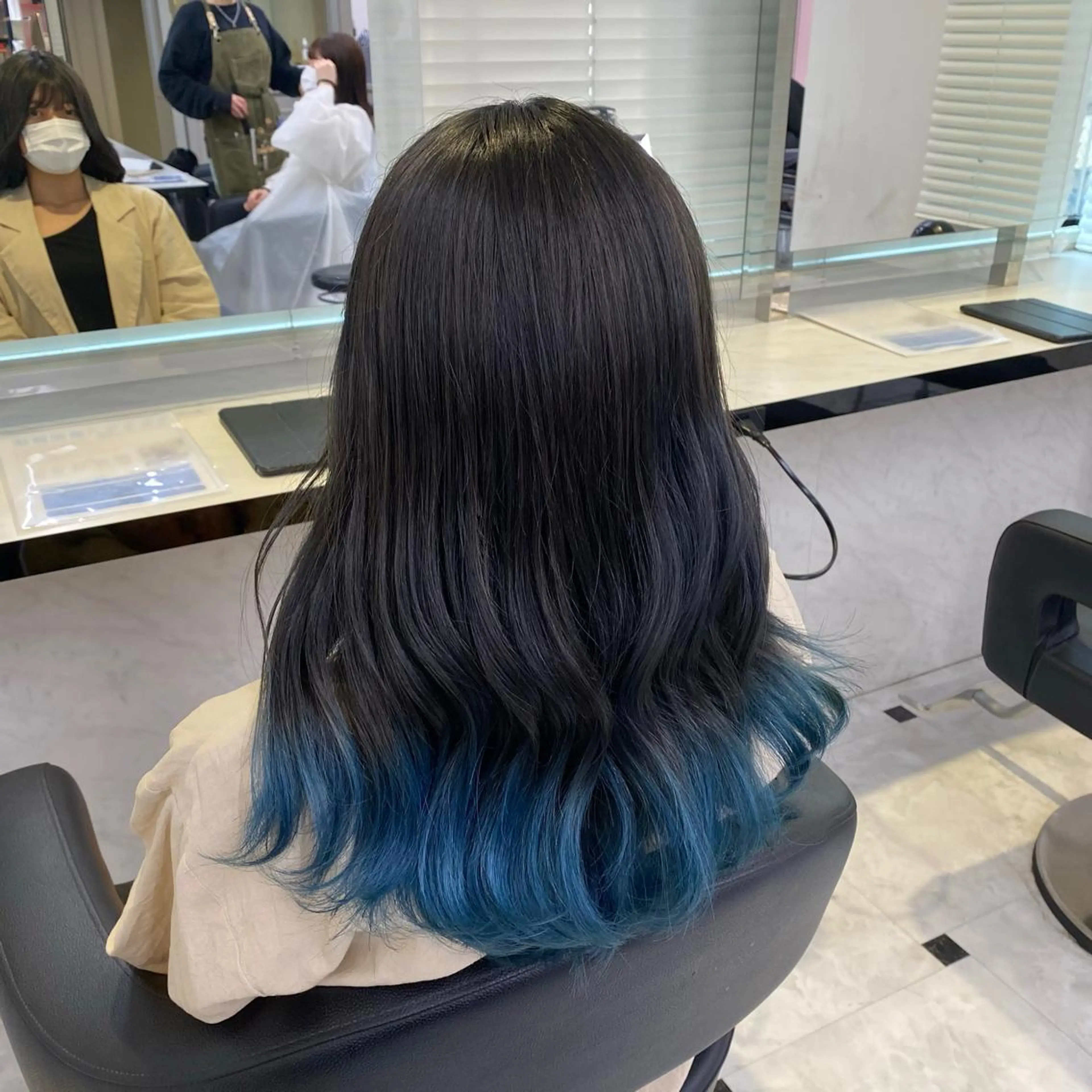 ロング カラー ケアブリーチ 韓国レイヤーKYONのヘアスタイル