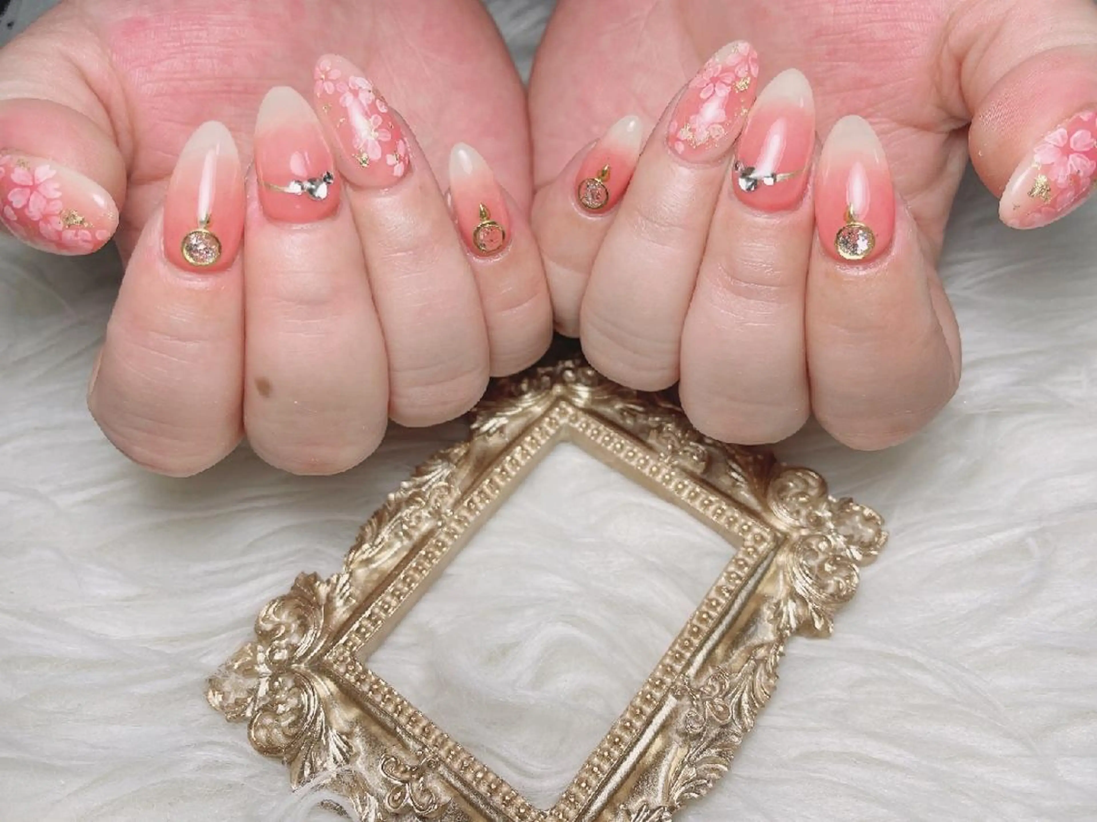 ネイル 🎀Yumi✨ ミキネイルサロン池袋のネイルデザイン