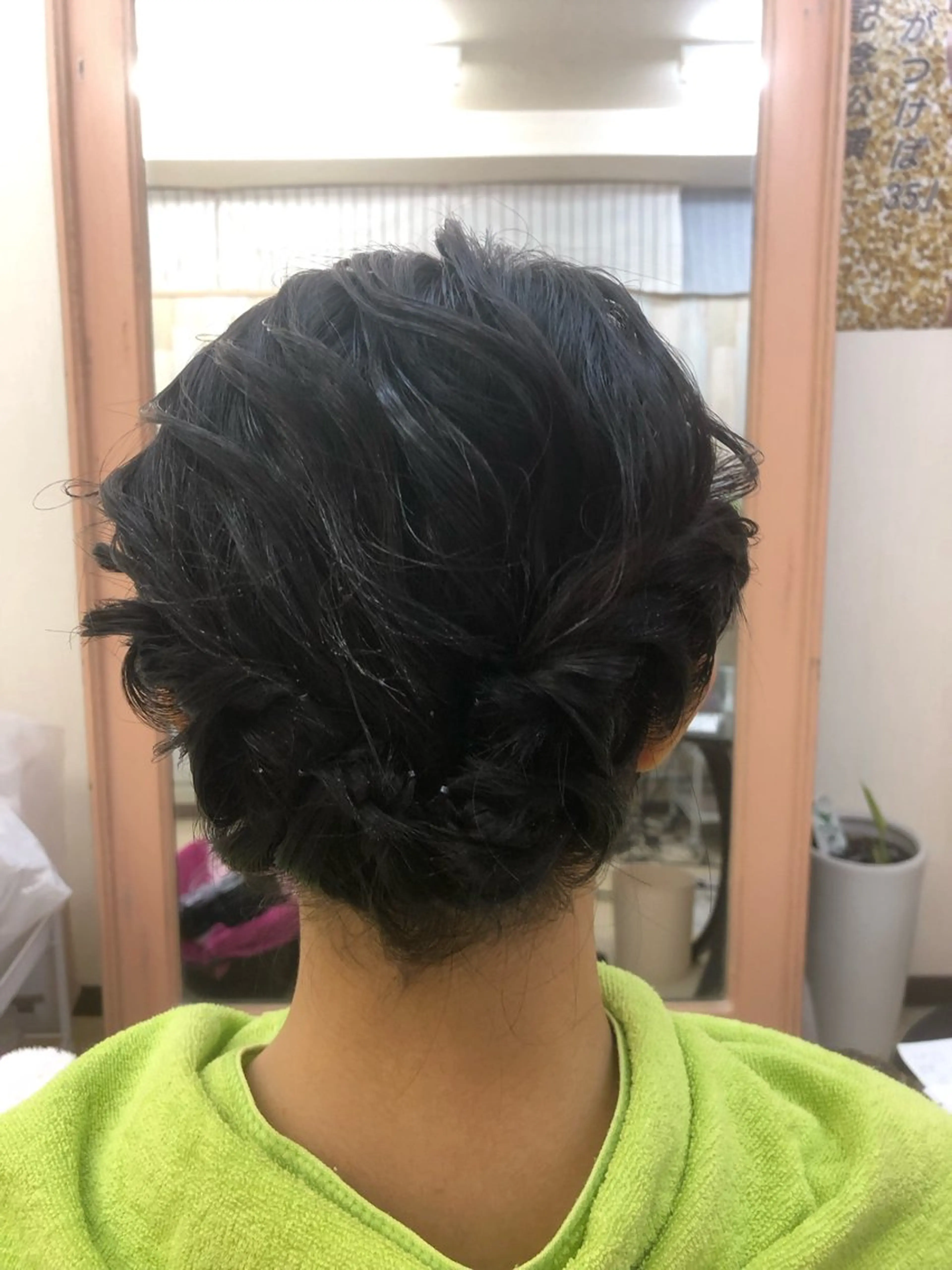 ミディアム ウルフカット ヘアセット Hair Salon Noel所属・吉田 由希子のヘアスタイル