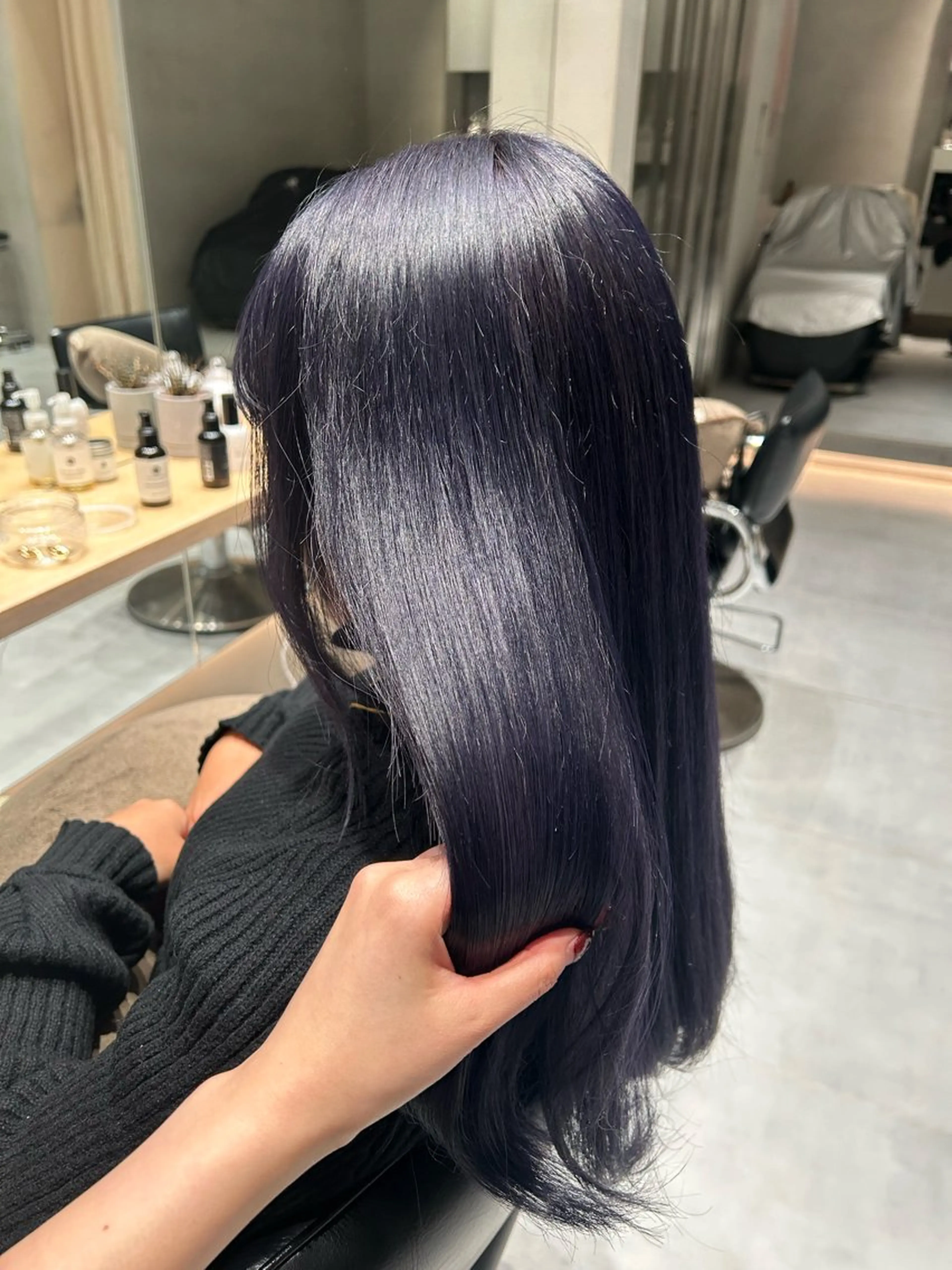 ロング カラー ブルーカラー ネイビーカラー ヘアカラー トリートメント ヘアセット ショートカット/ ハイトーン🪼風香のヘアスタイル