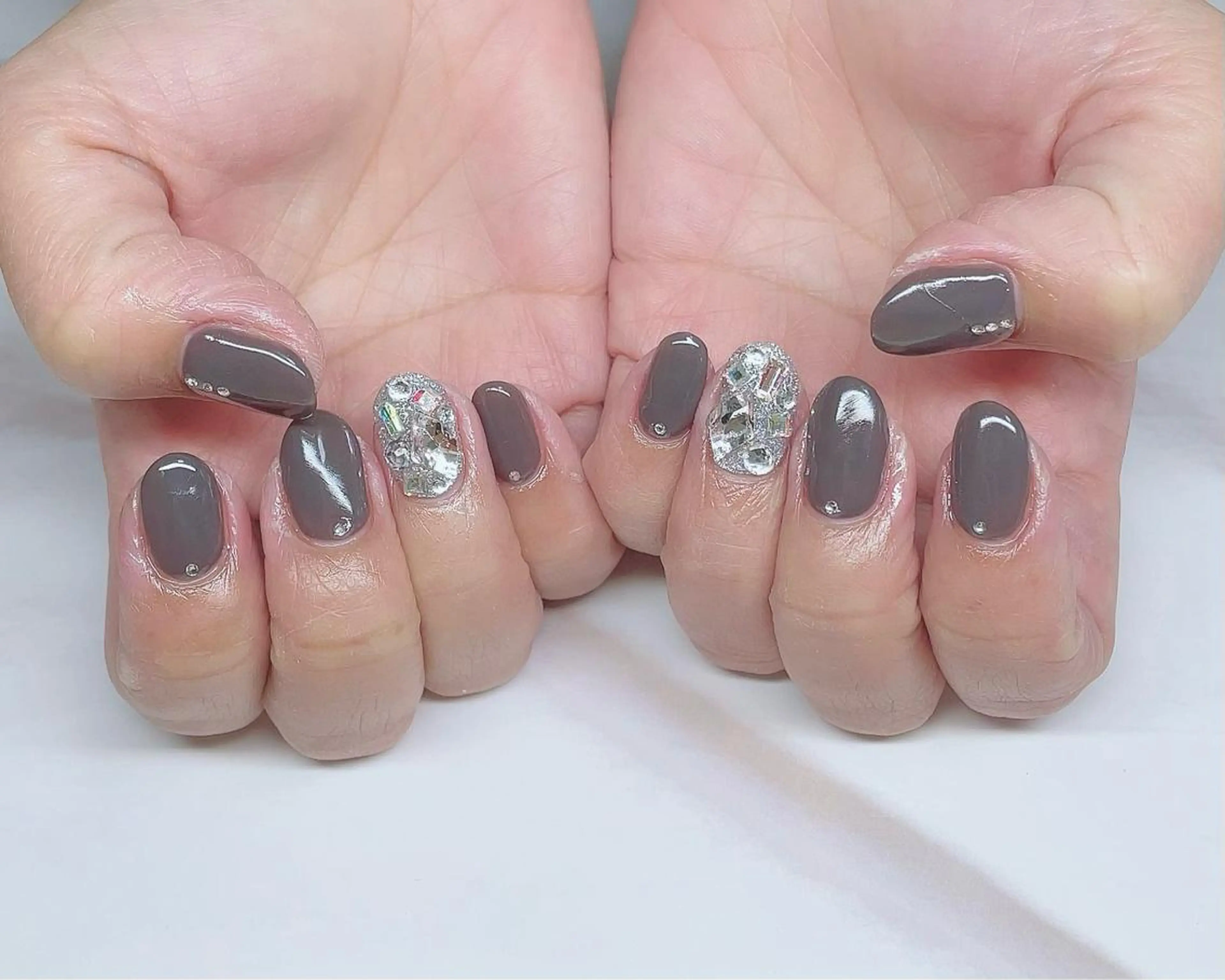 ショート カラー ネイル キラキラネイル ストーンネイル NailbyN所属・Nail_by N1のネイルデザイン