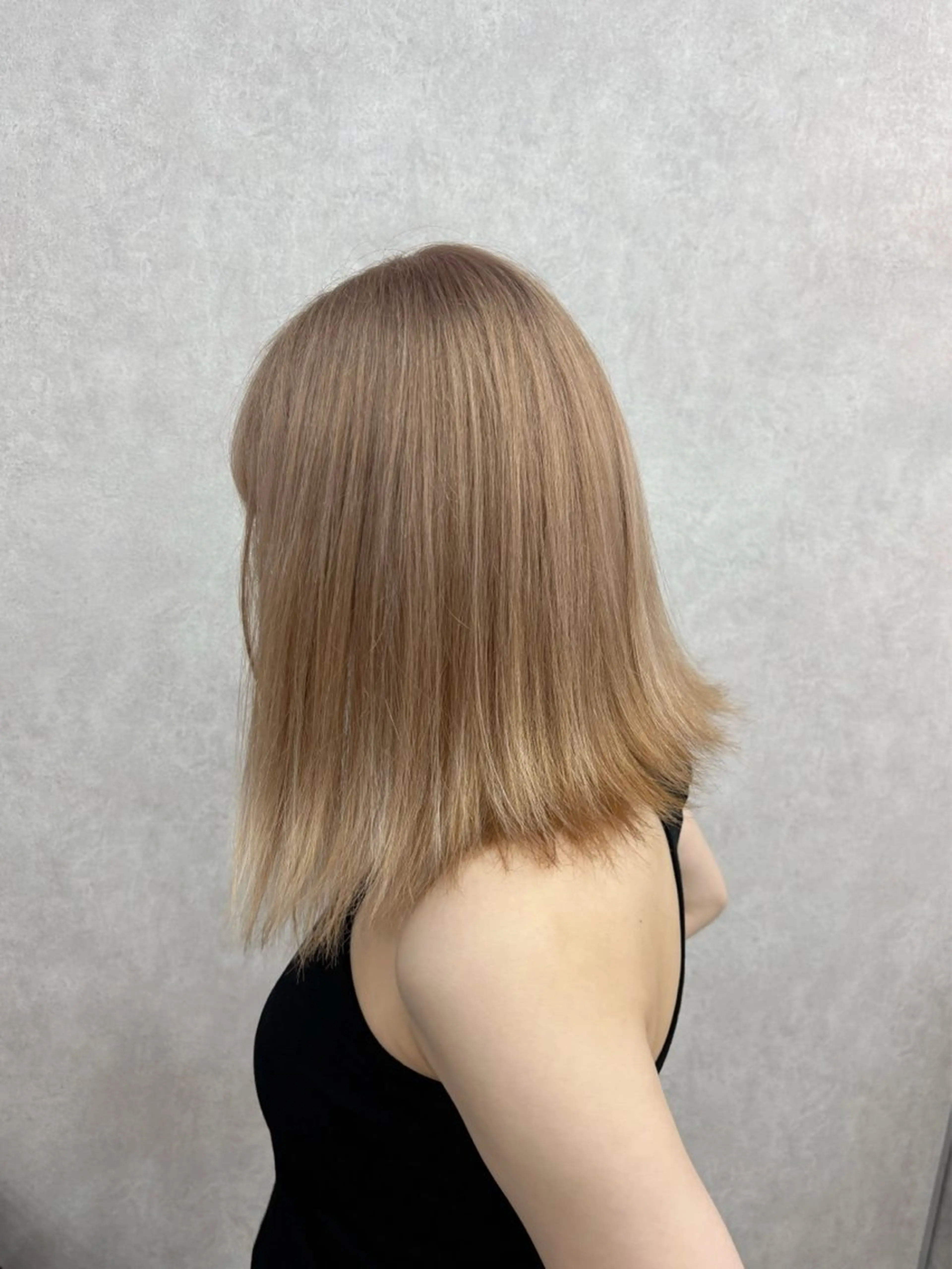 ミディアム カラー ハイトーン・ブリーチ ムラ修正　八須　錬のヘアスタイル