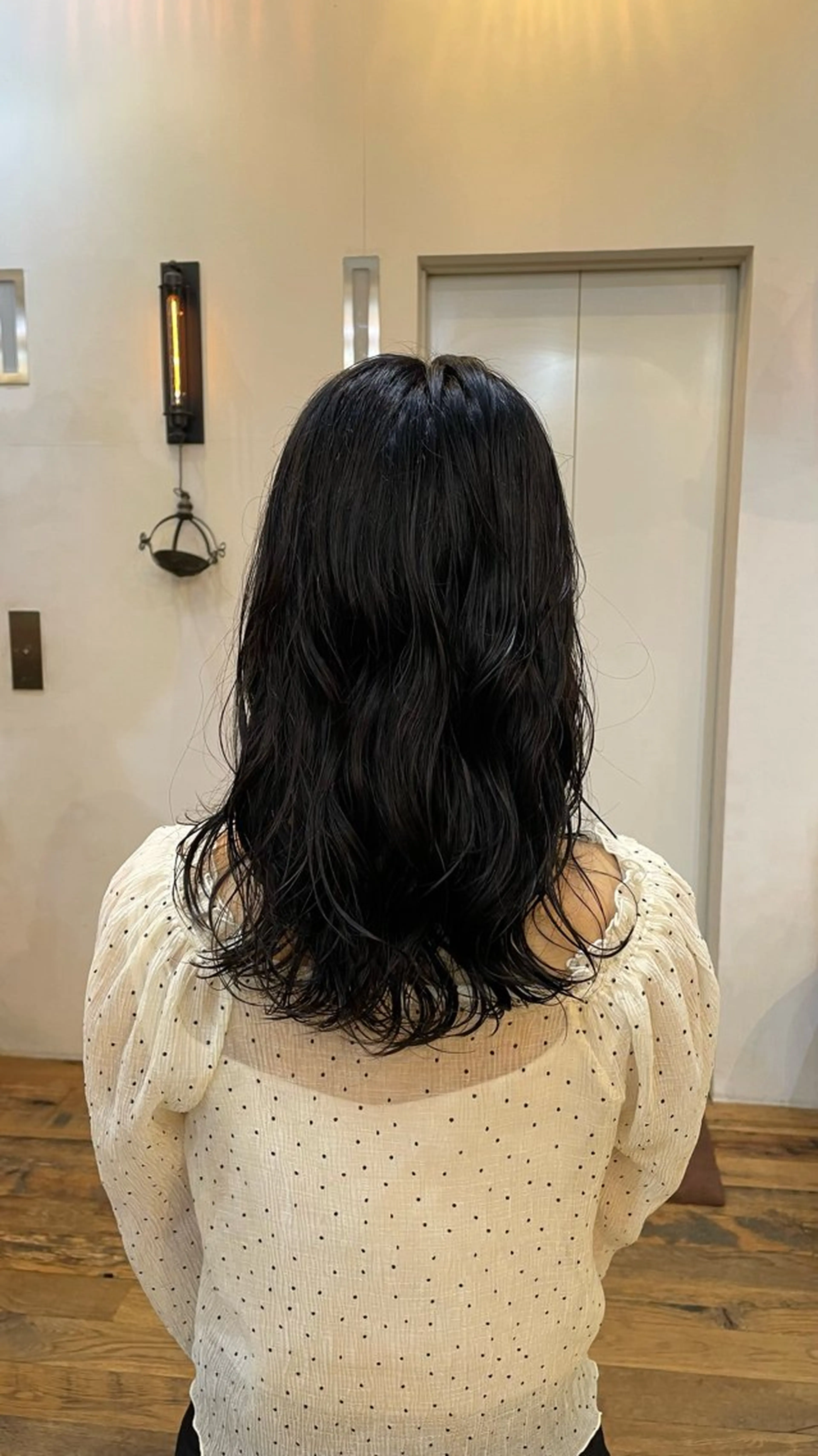 セミロング パーマ 坂本 菜摘のヘアスタイル