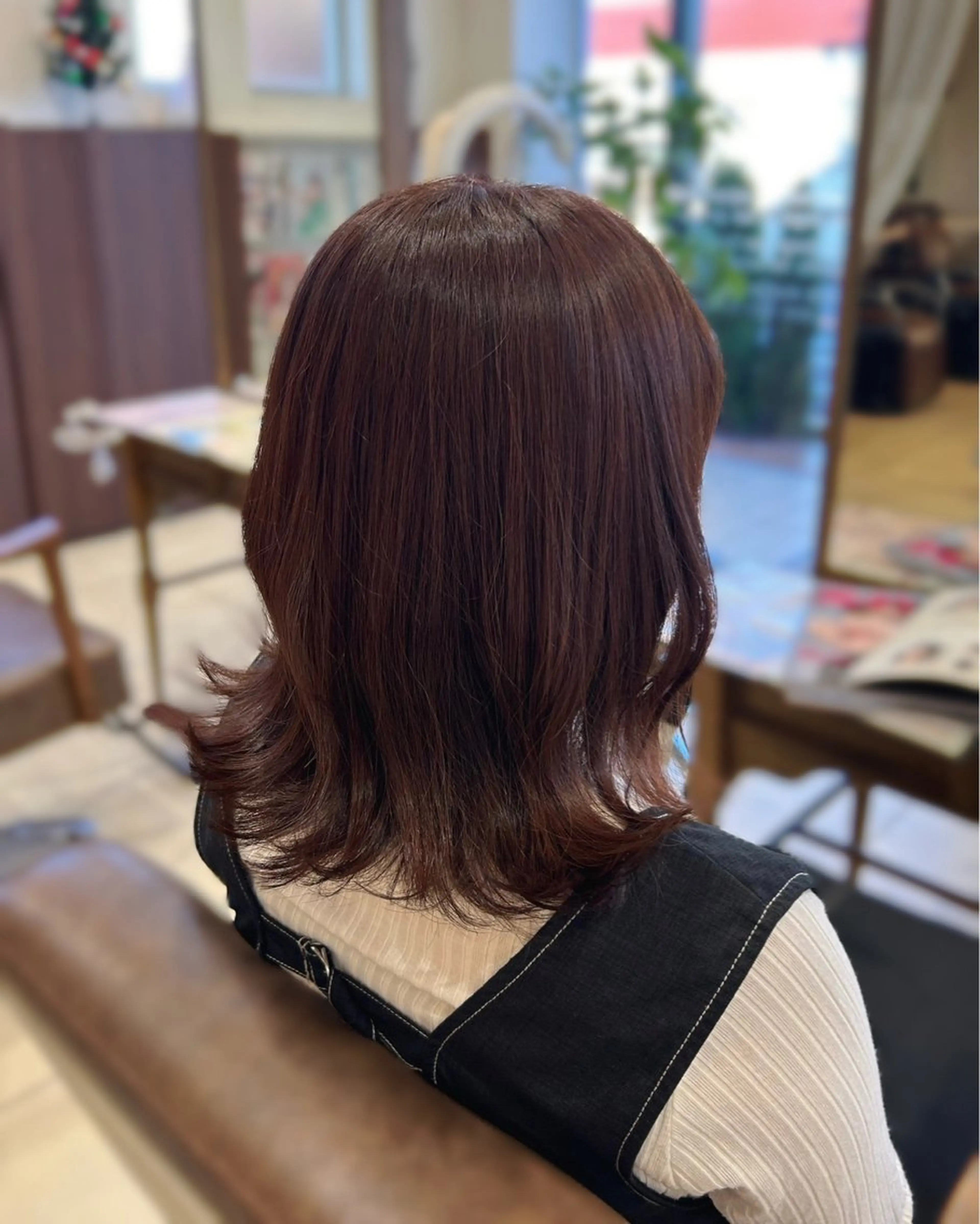ミディアム ヘアカラー トリートメント 福川 優月のヘアスタイル