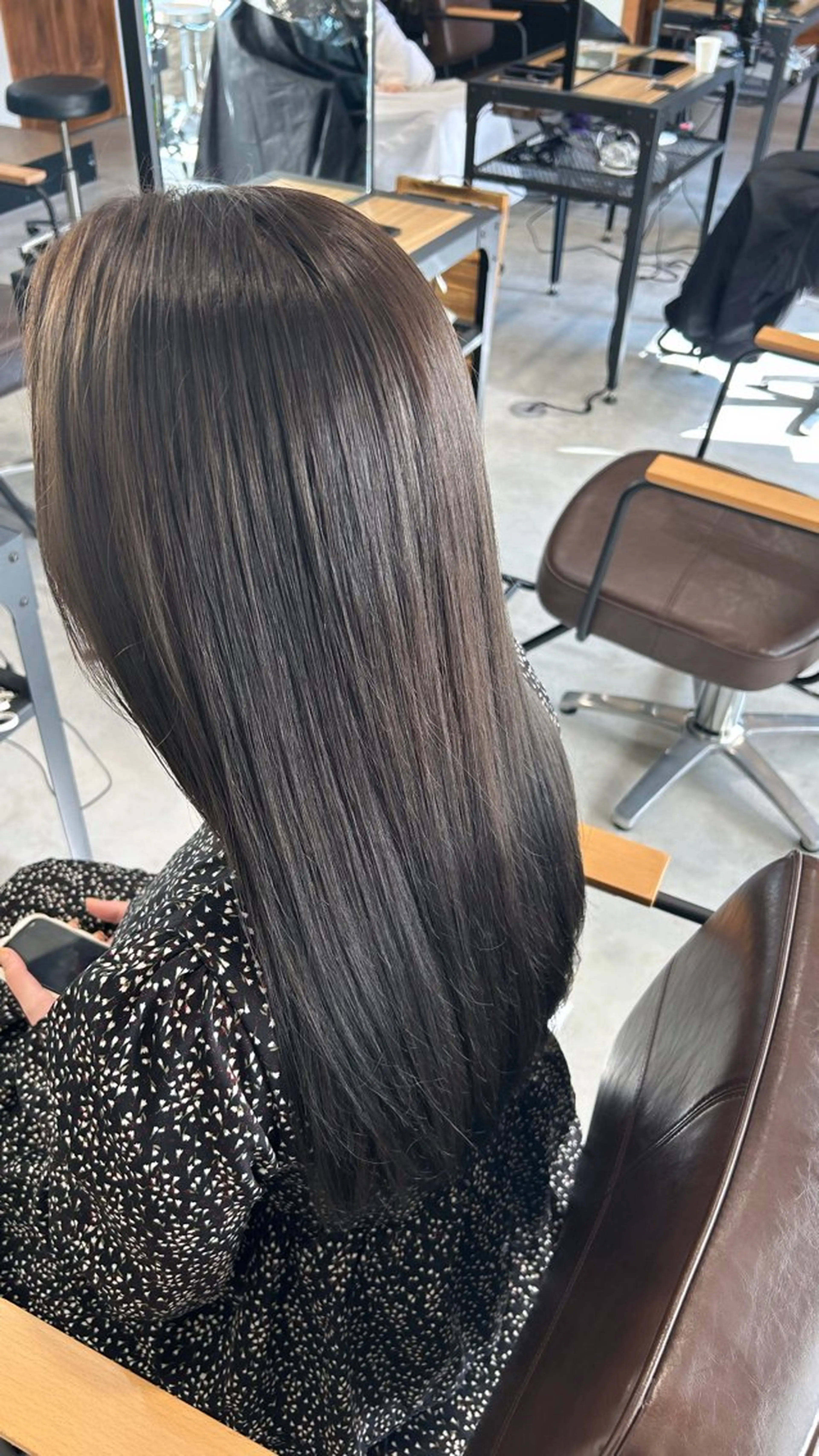 ロング カラー ヘアカラー トリートメント 美容室LIBERTEリベルテ 銀座所属・鈴木 和佳のヘアスタイル