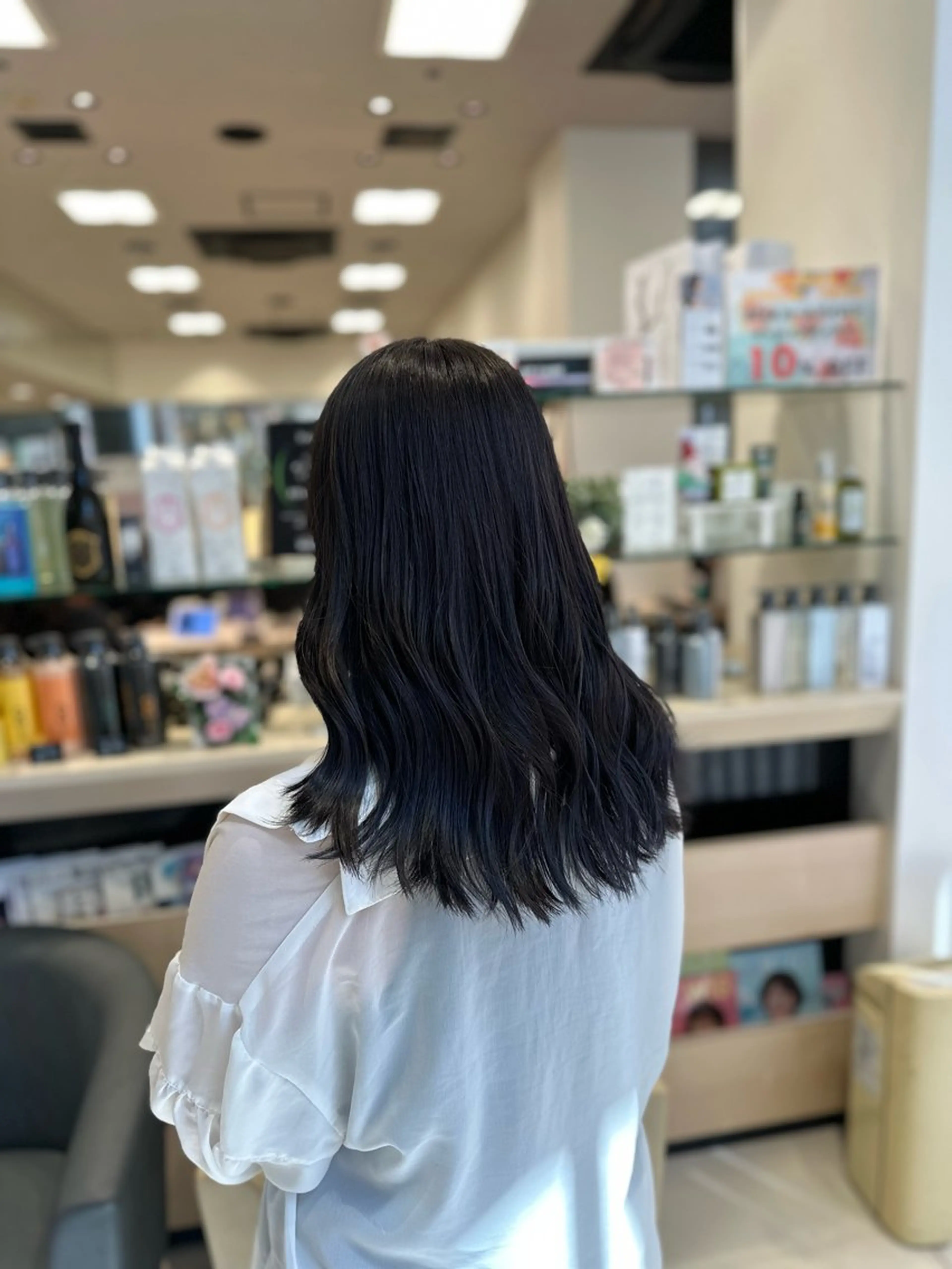 ミディアム カラー ブルーカラー ブルーパープル パープルカラー ヘアカラー クロスパーマ/うる艶 カラー/Kurumiのヘアスタイル