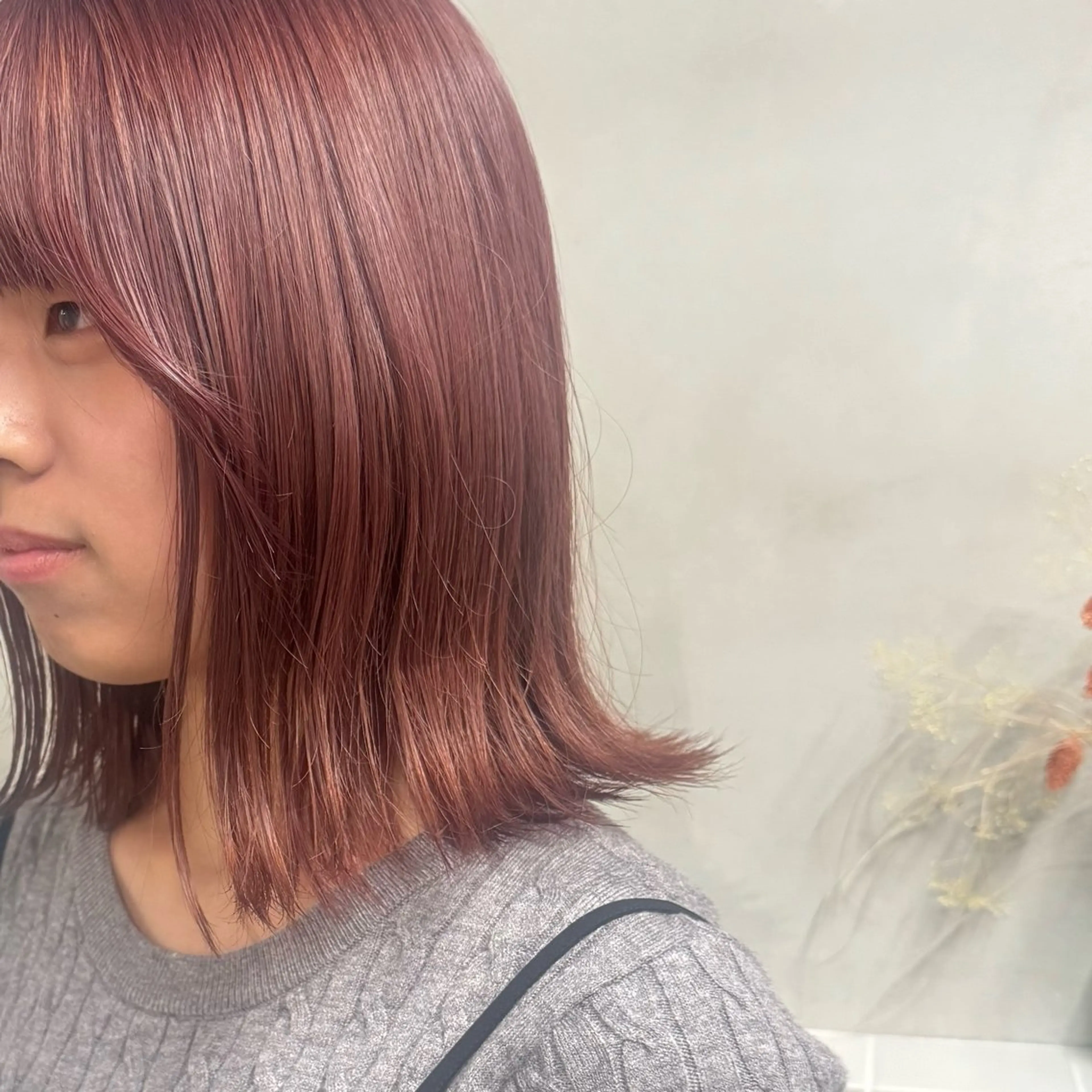 カラー ブリーチ momone 【Loem】のヘアスタイル