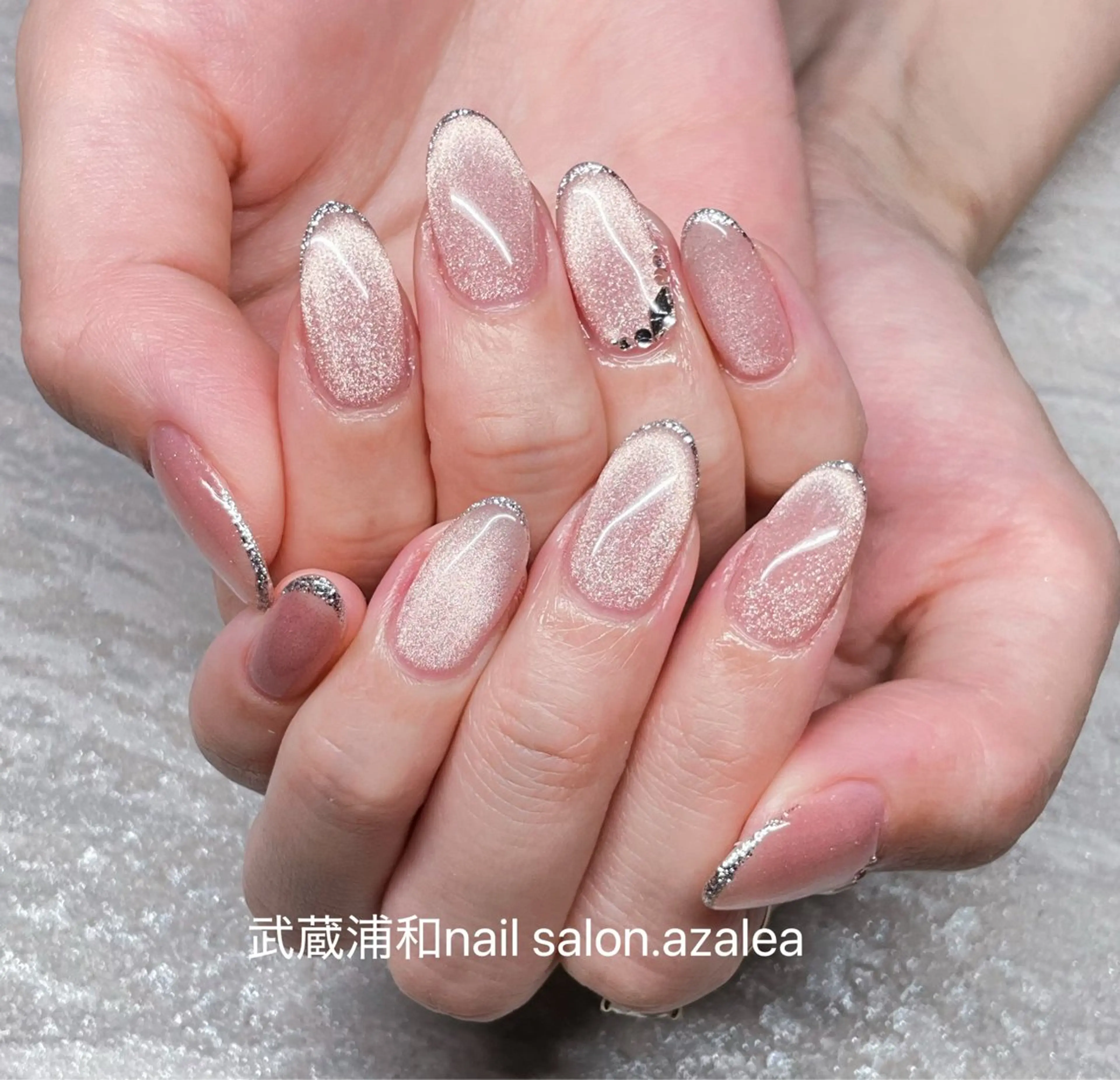 ネイル ハンドネイル R inのネイルデザイン