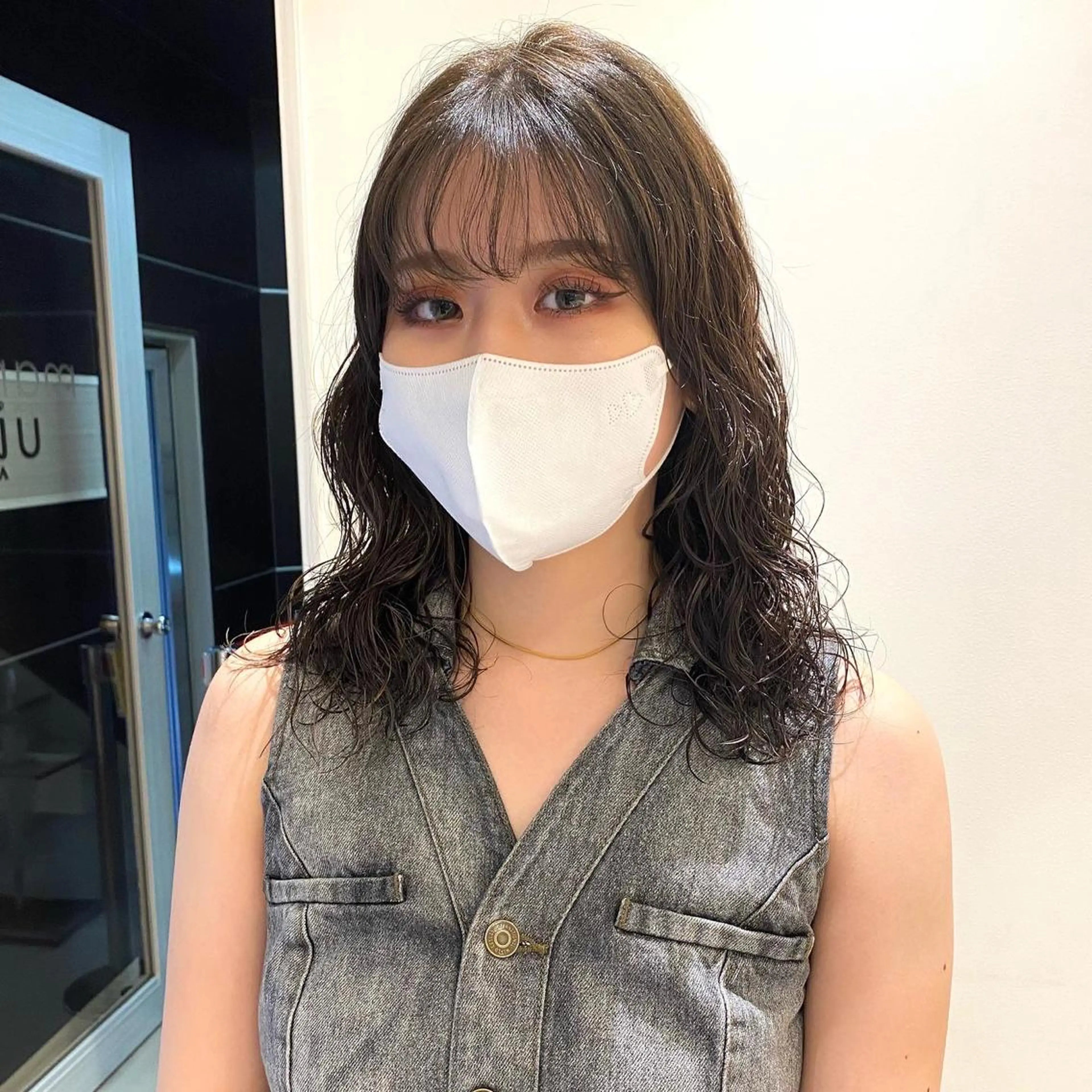セミロング カラー セミロングパーマ プレイングカラー🤍 細めハイライトのヘアスタイル