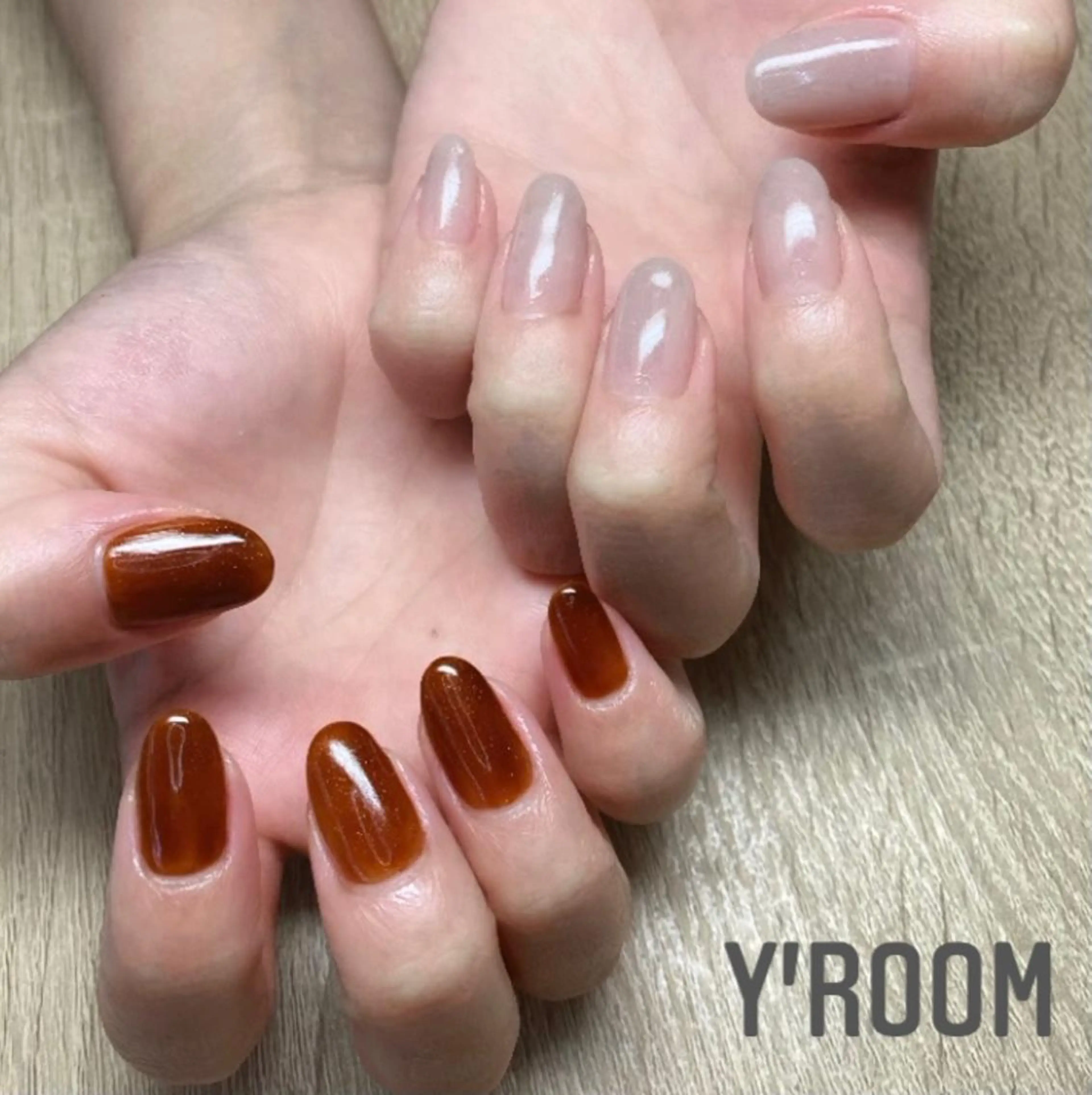ネイル オーロラネイル フラッシュネイル フットネイル ジェルネイル 氷ネイル・うるうるネイル ハンドネイル YUKA （ネイリスト）のネイルデザイン