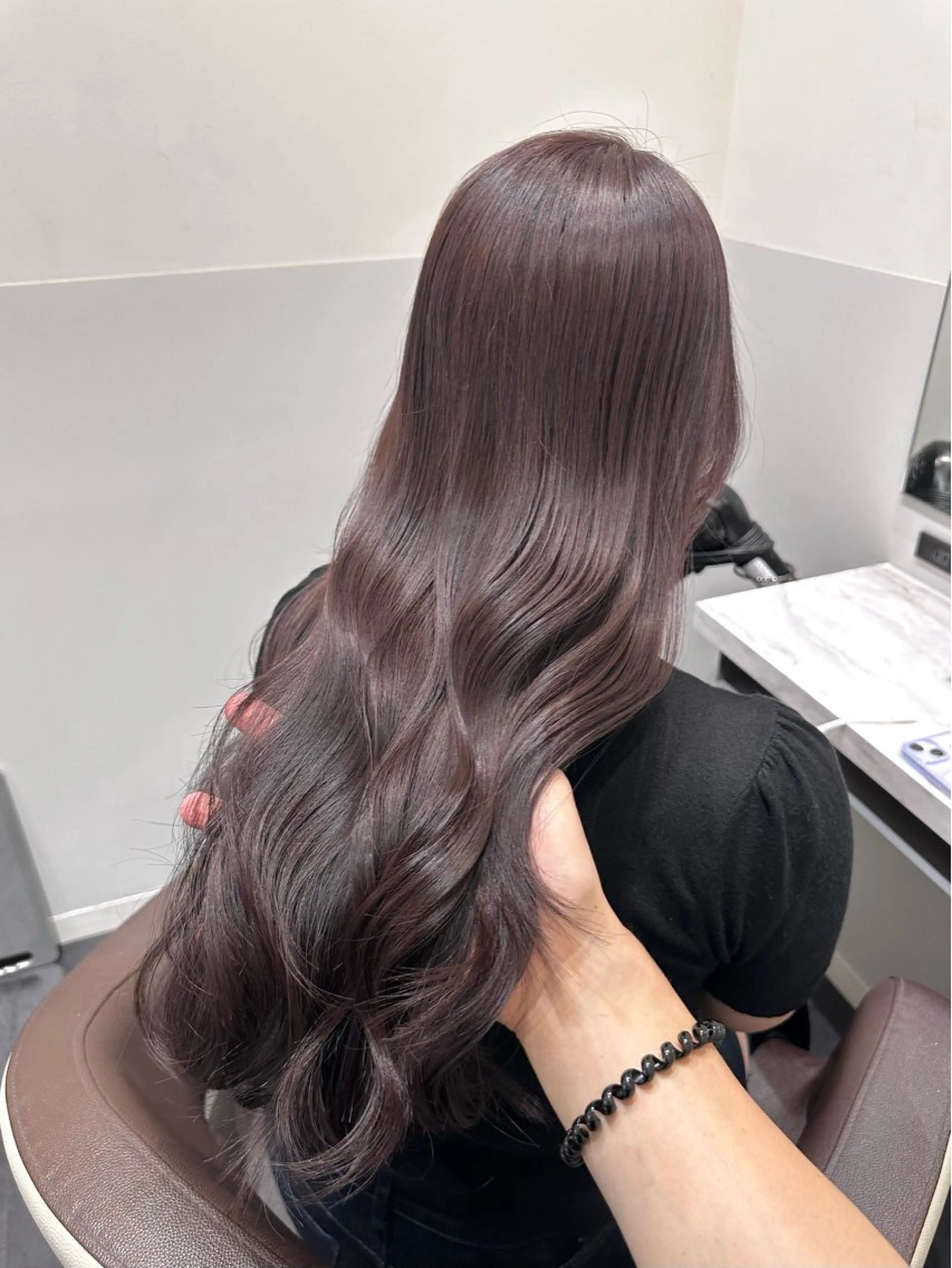 ロング カラー ブリーチ グレージュ ラベンダーカラー ラベンダーグレージュ ラベンダーグレー ヘアカラー トリートメント LUMO所属・矢野 晃平のヘアスタイル