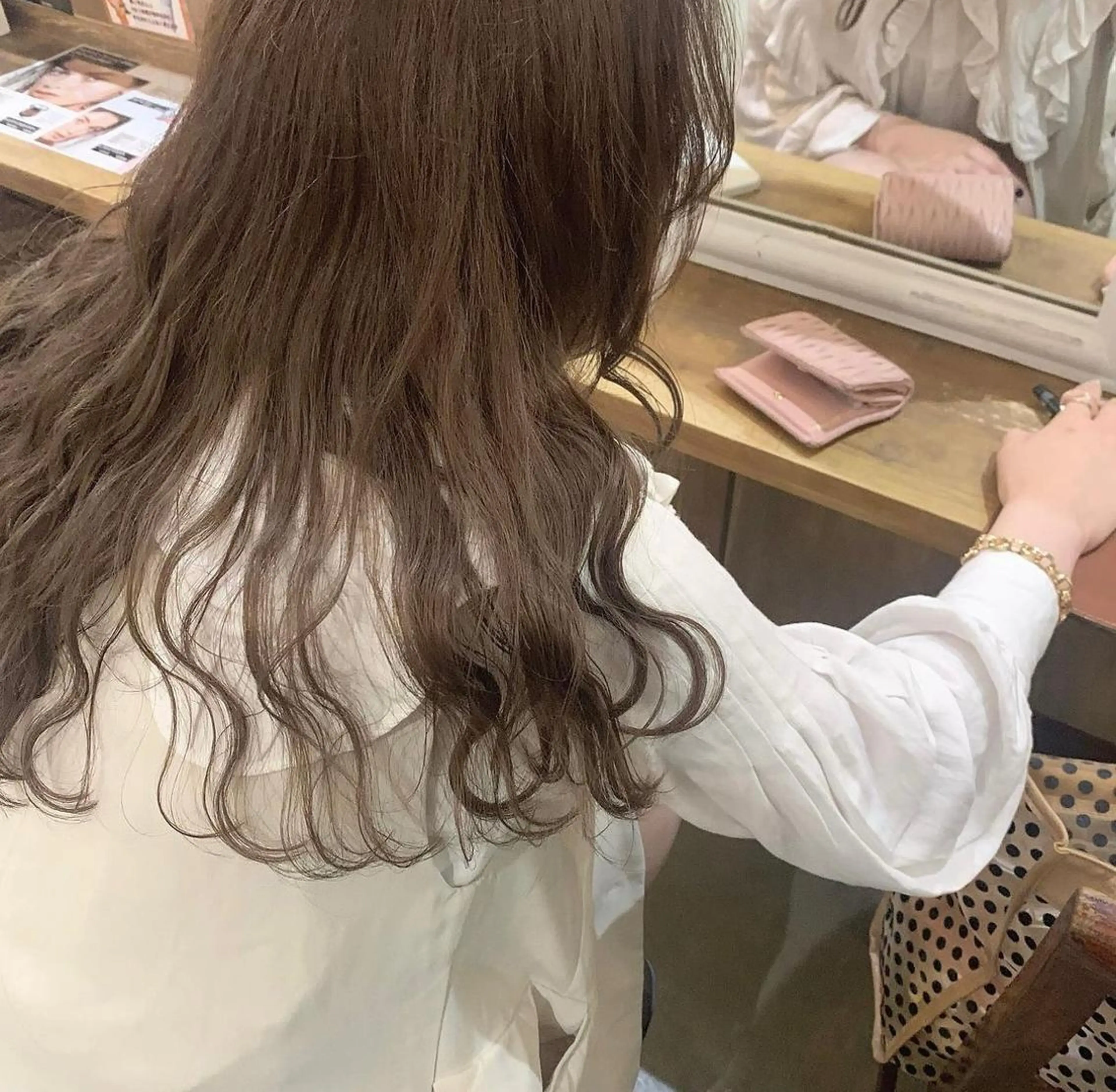 ロング カラー ヘアカラー トリートメント 暖色/まろベージュ/ シカタユウカのヘアスタイル