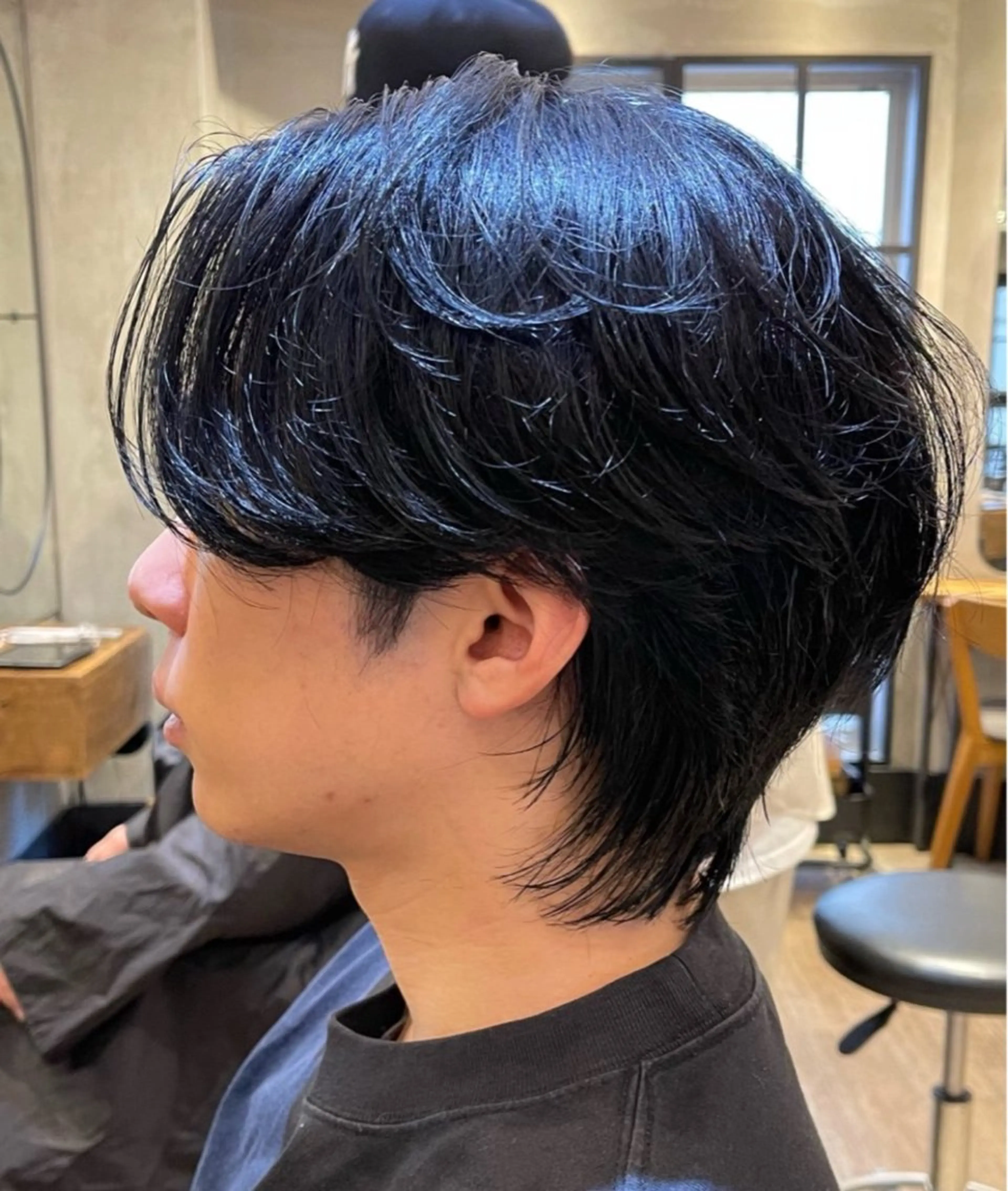 ショート パーマ メンズ ビジネス センターパート フェードカット フェザーパーマ メンズ韓国風 カット パーマ トリートメント ヘアセット 新宿メンズパーマ TAKEのヘアスタイル