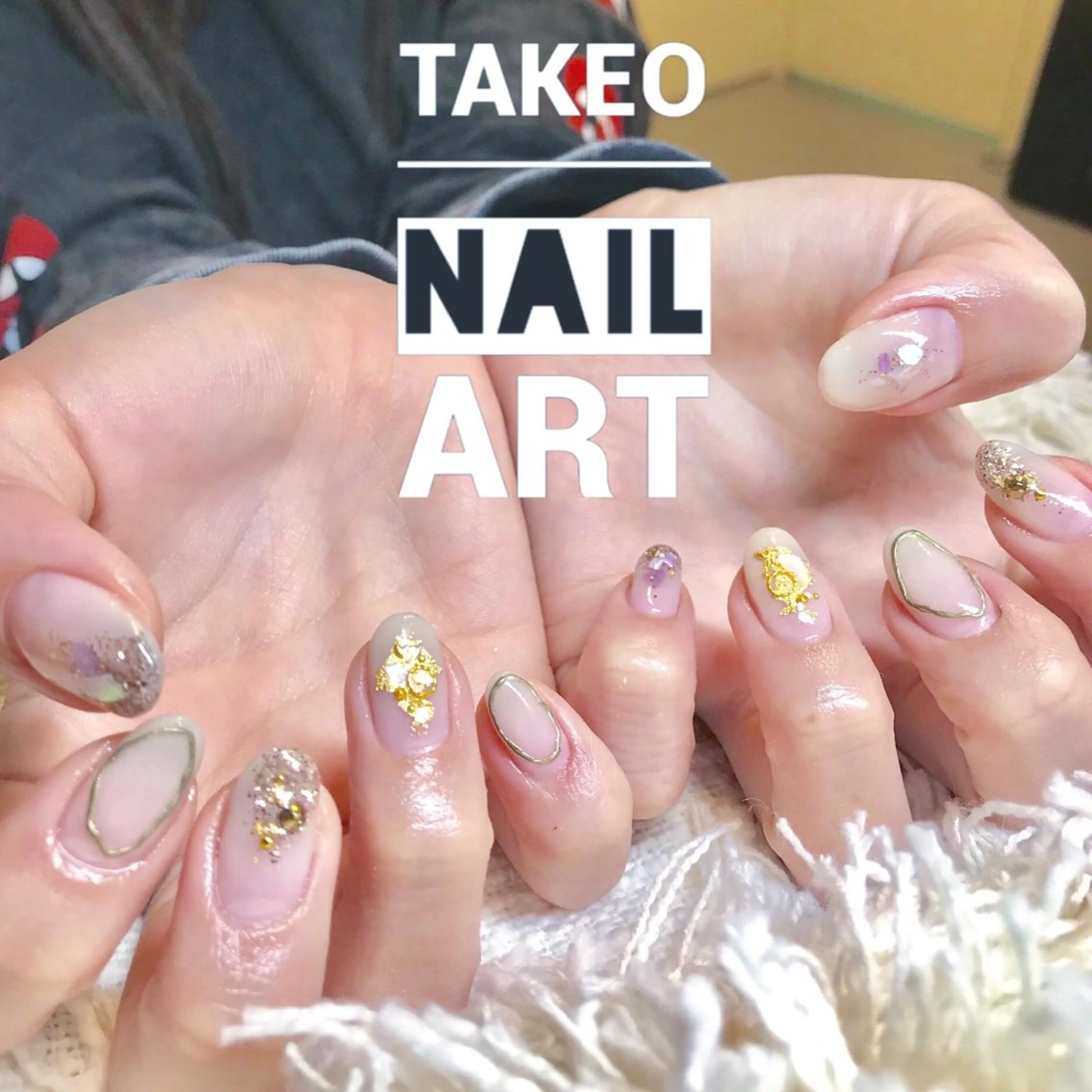 ショート ネイル ゴールド ニュアンスネイル nail&eye Aoのマツエク・マツパデザイン