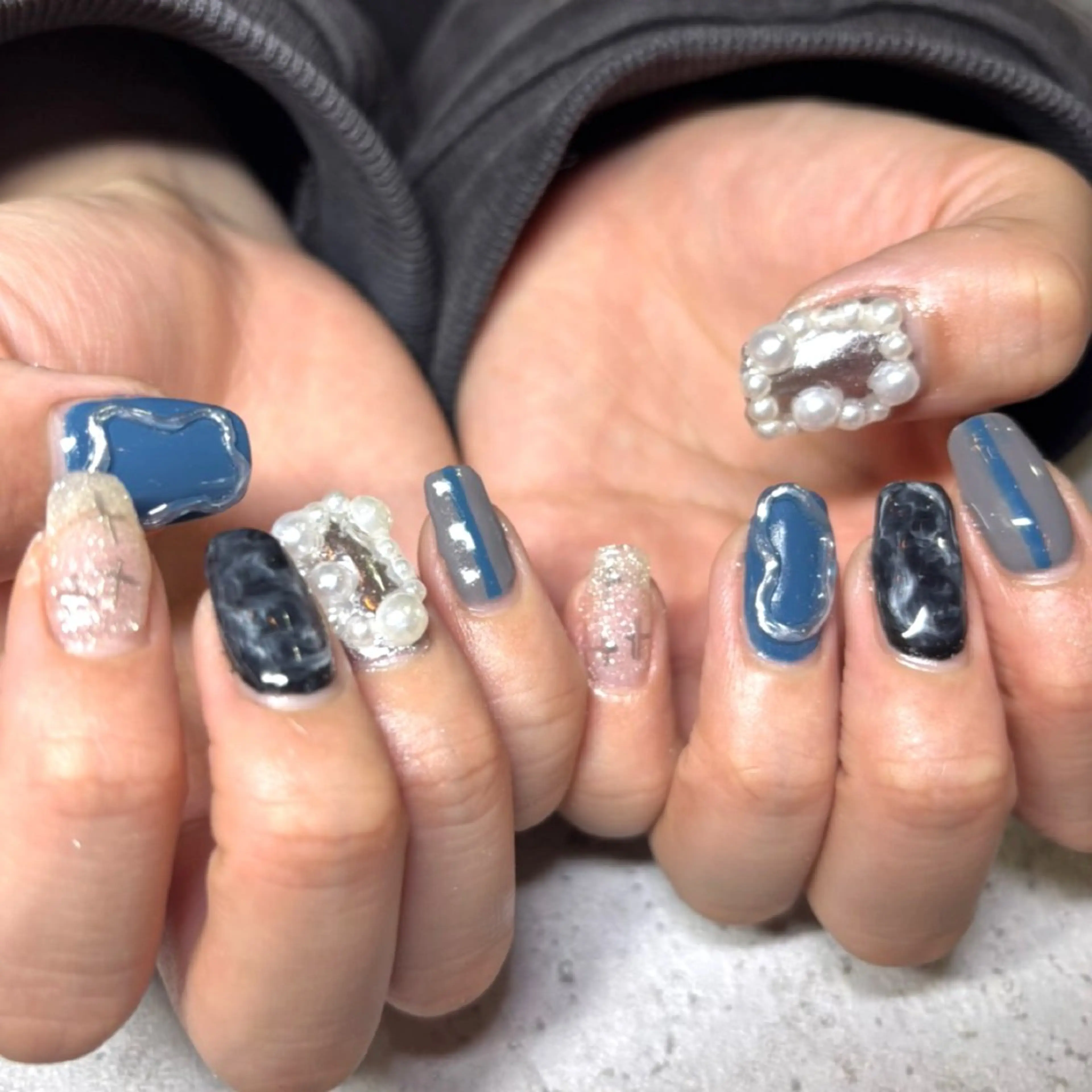 ネイル ハンドネイル Nails VINATI所属・ササキスズナ Jr.ネイリストのネイルデザイン