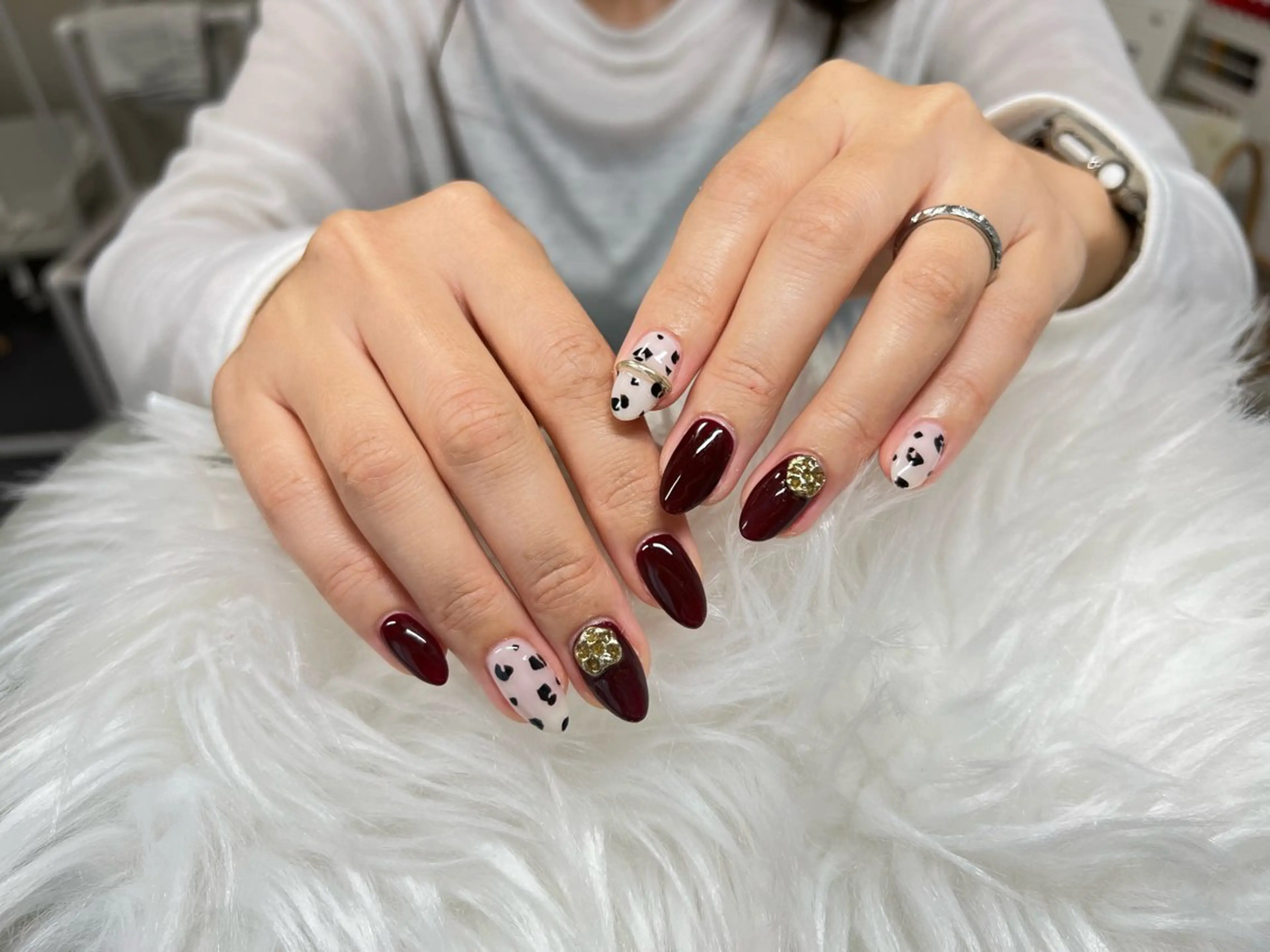 ネイル フレンチネイル 韓国ネイル ロングネイル マグネットネイル 持ち込み ハンドネイル Lee _nailのネイルデザイン