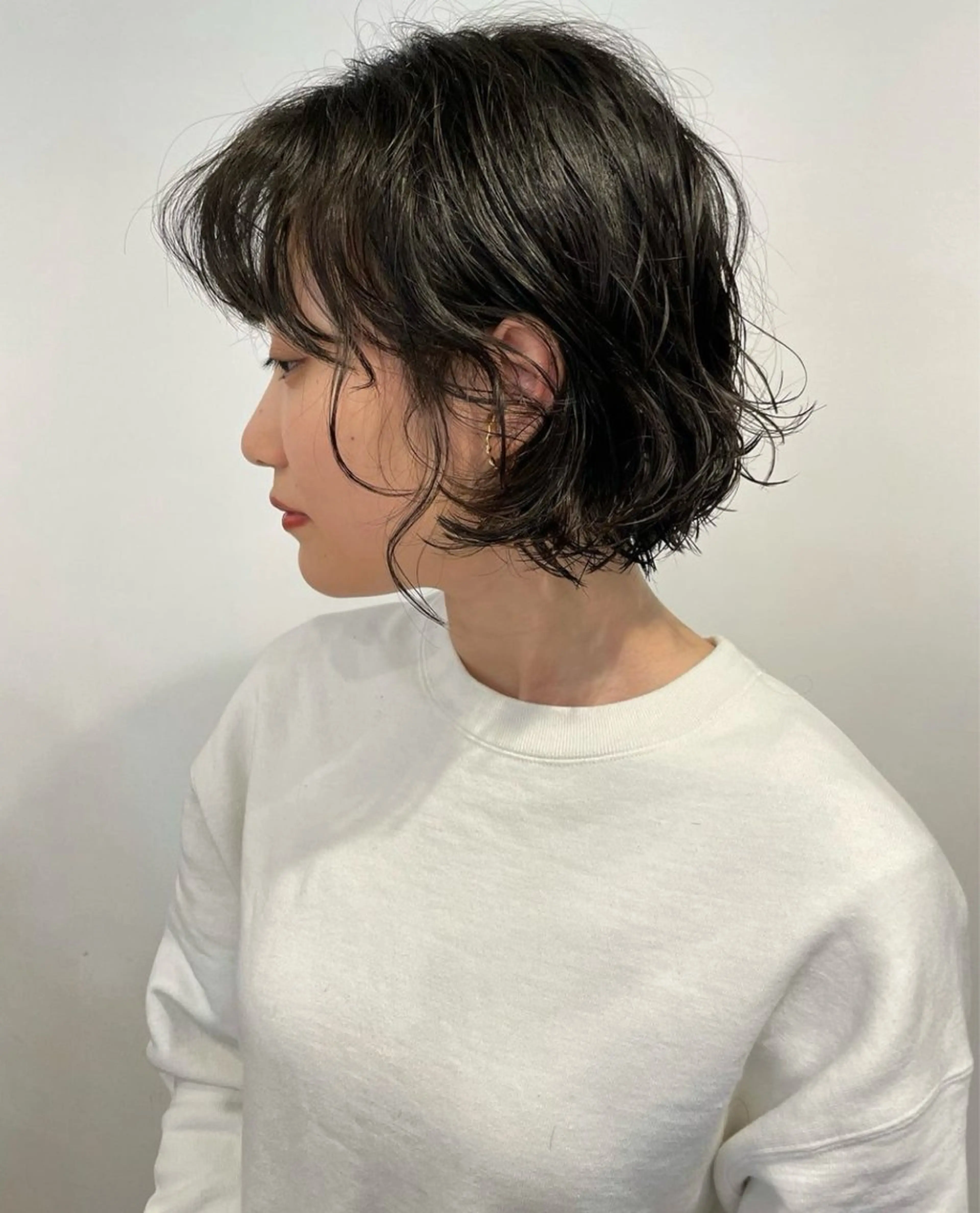 ショート カラー 黒髪 🟡ひろの/ツヤ カラー/髪質改善🟡のヘアスタイル