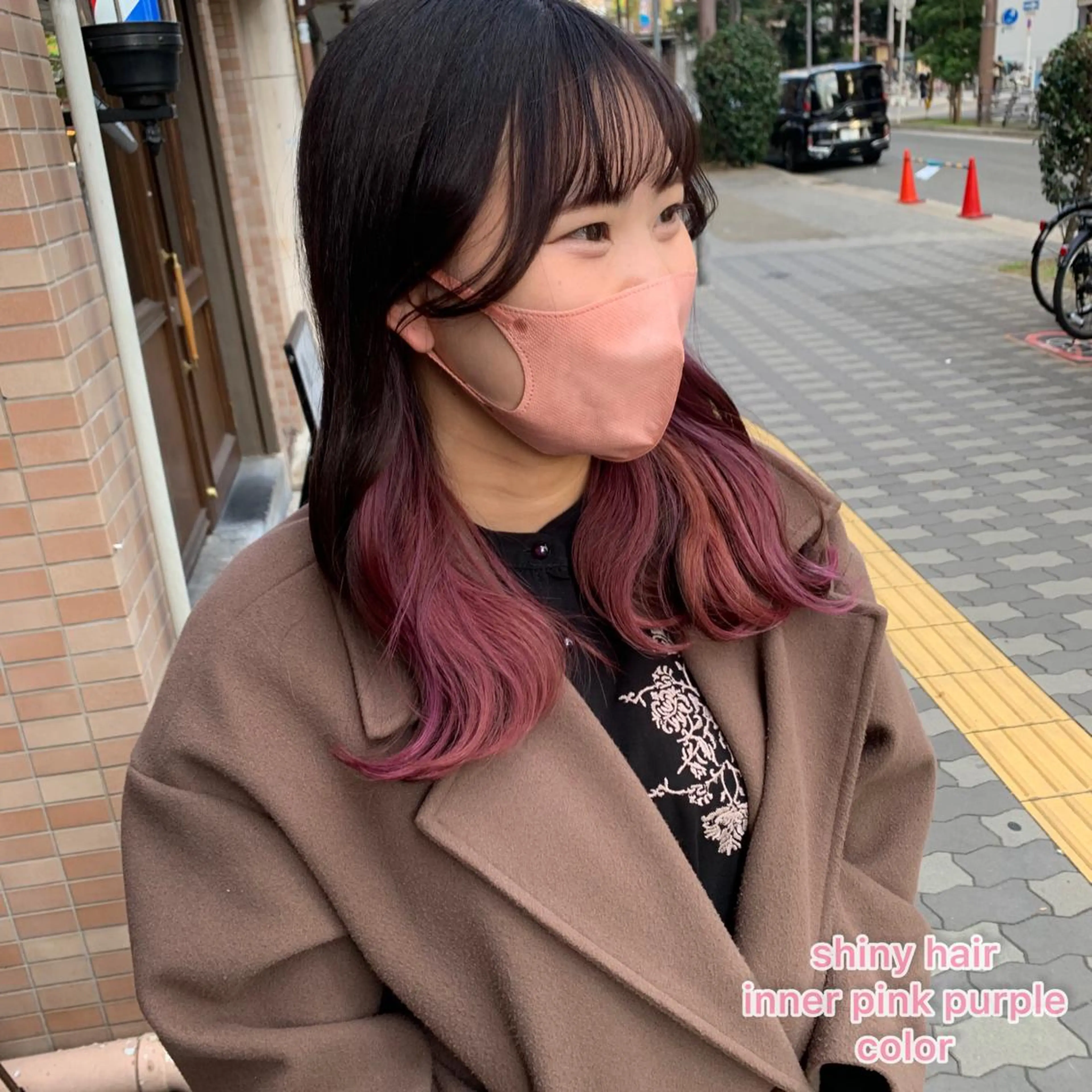 セミロング カラー ピンクカラー ピンクパープル パープルカラー カット ヘアカラー トリートメント 上田 紗也のヘアスタイル