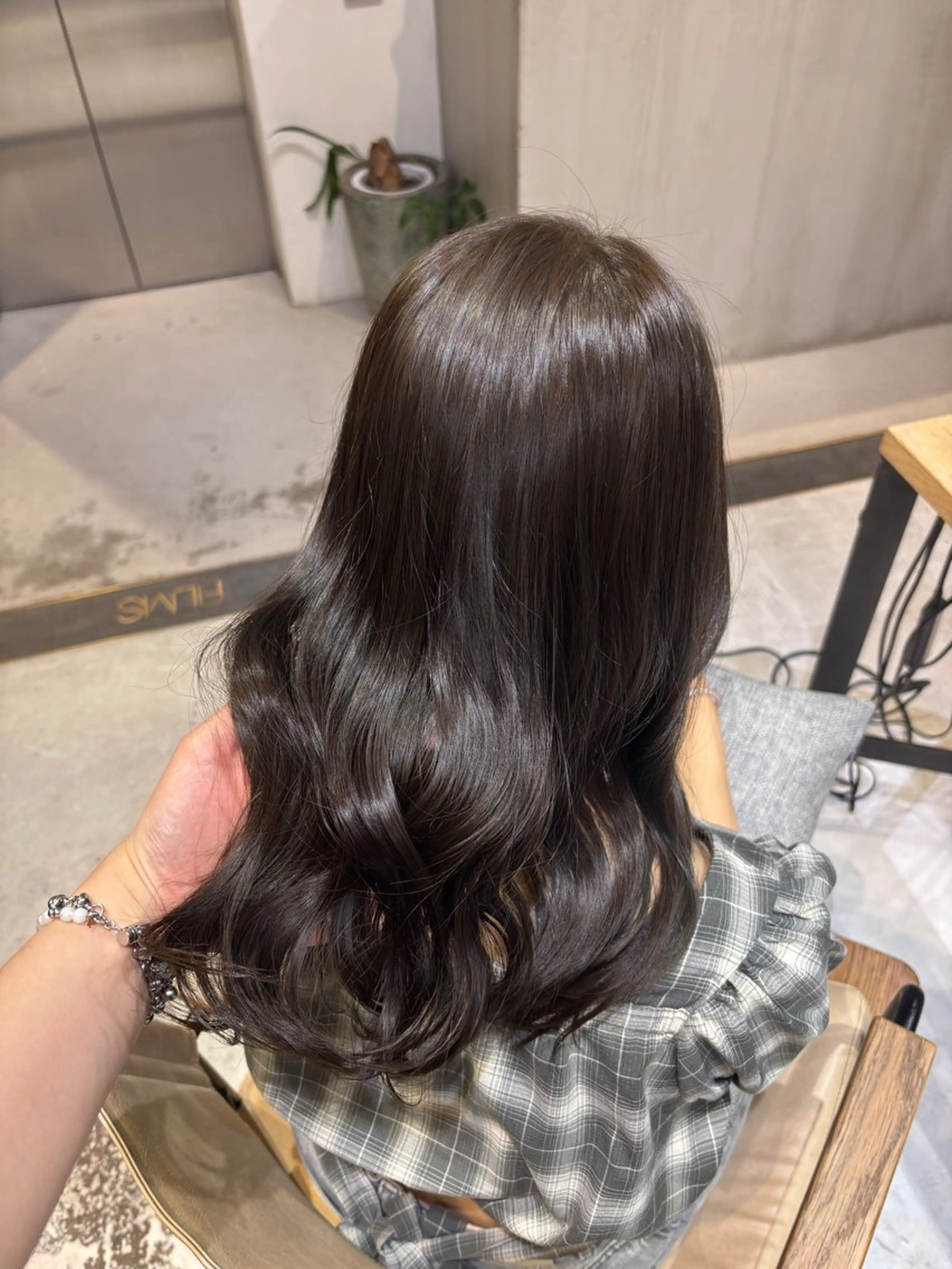 ロング トリートメント ヘアカラー FILMS Rinoのヘアスタイル