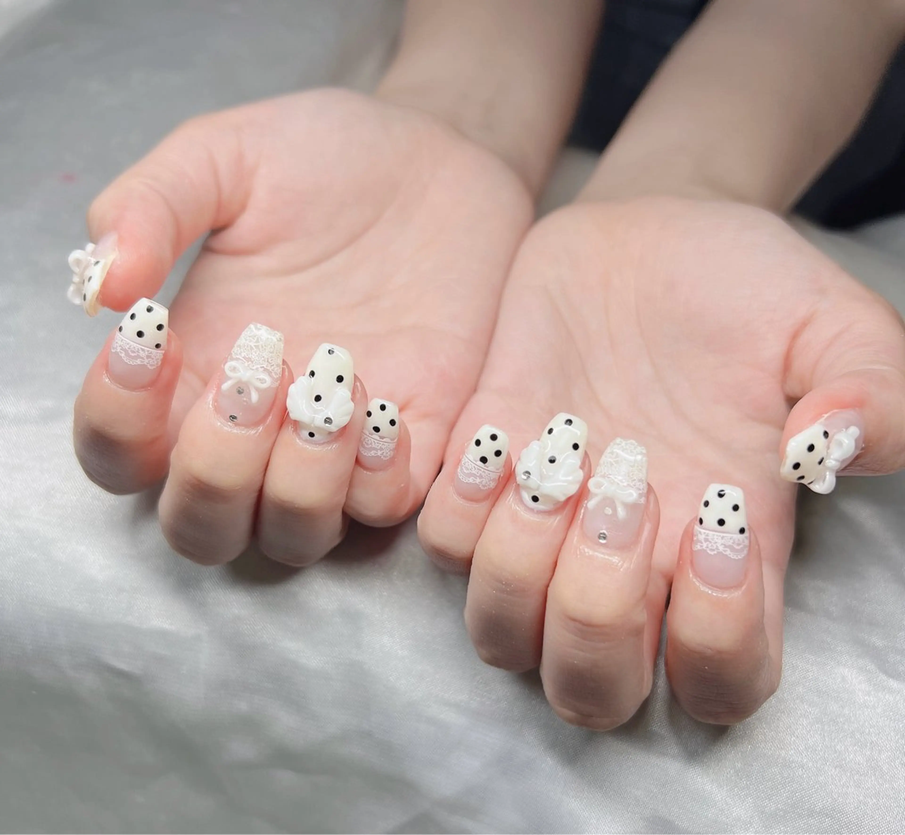 ネイル ハンドネイル Lee Nailsのネイルデザイン